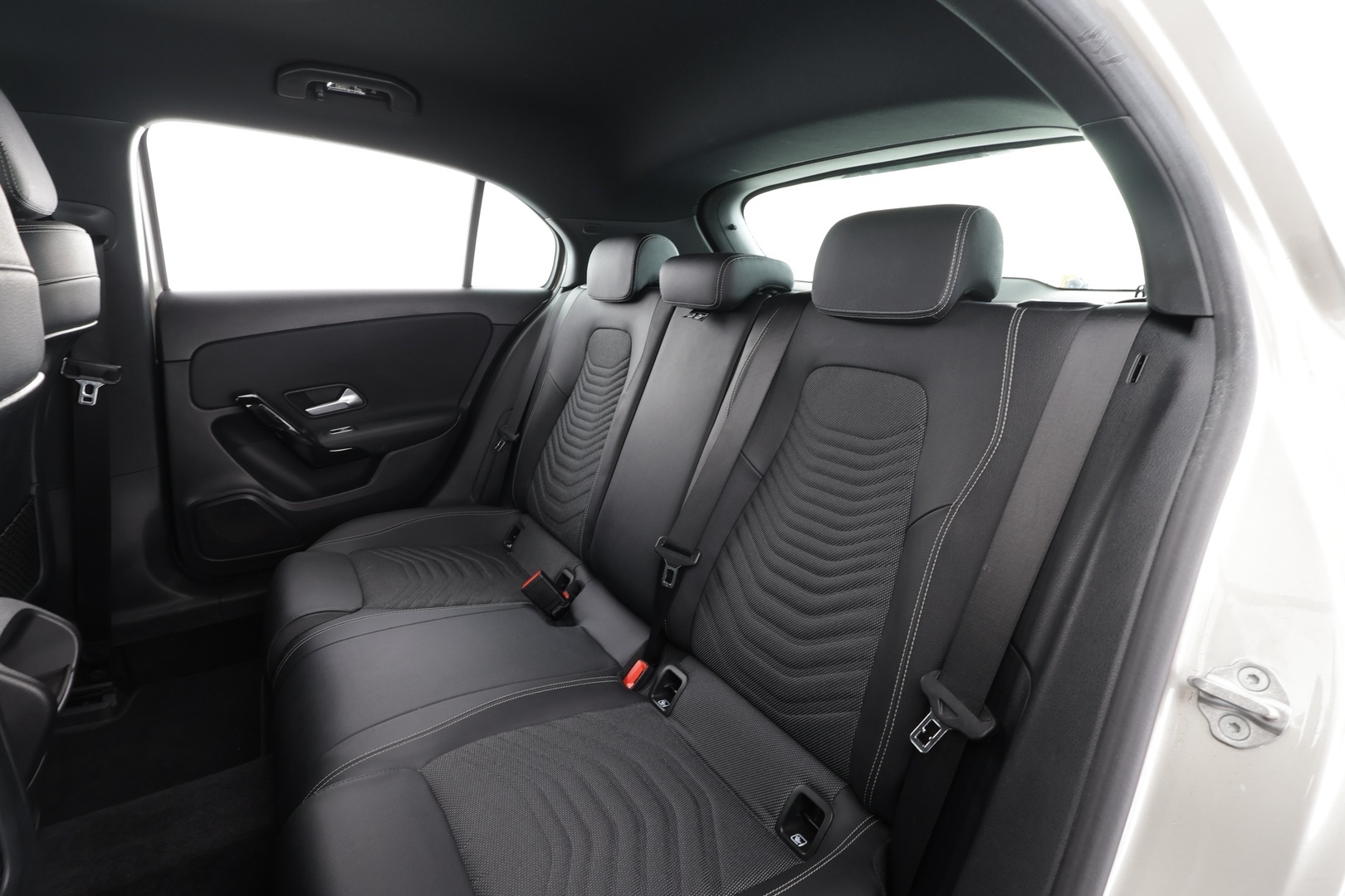 MERCEDES-BENZ A 2019