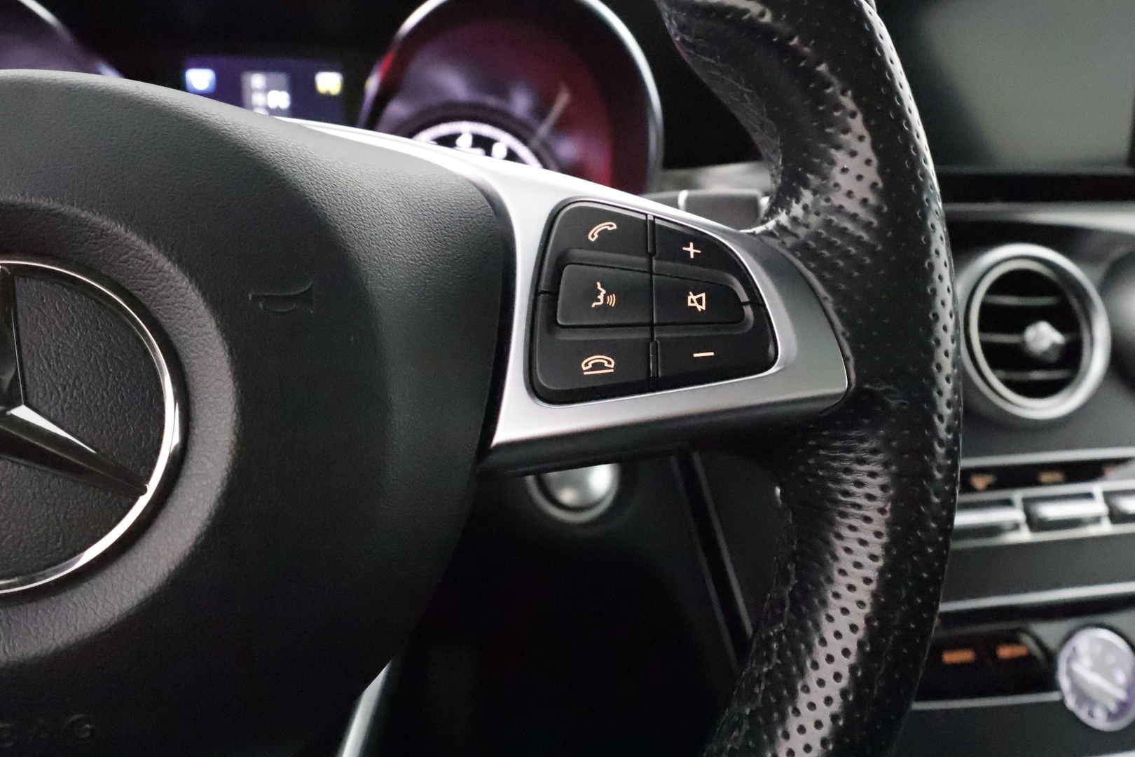 MERCEDES-BENZ C 2016