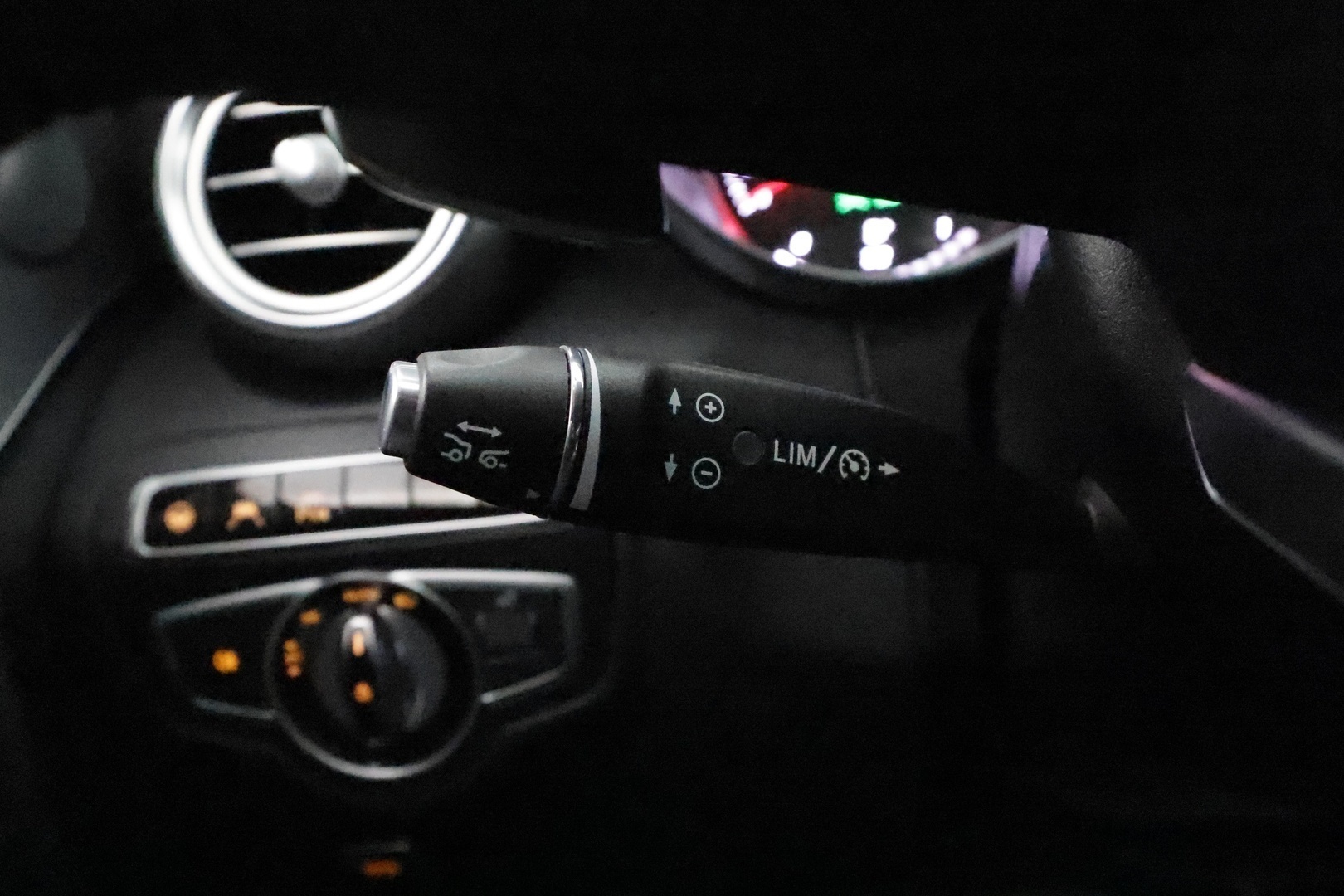 MERCEDES-BENZ C 2016