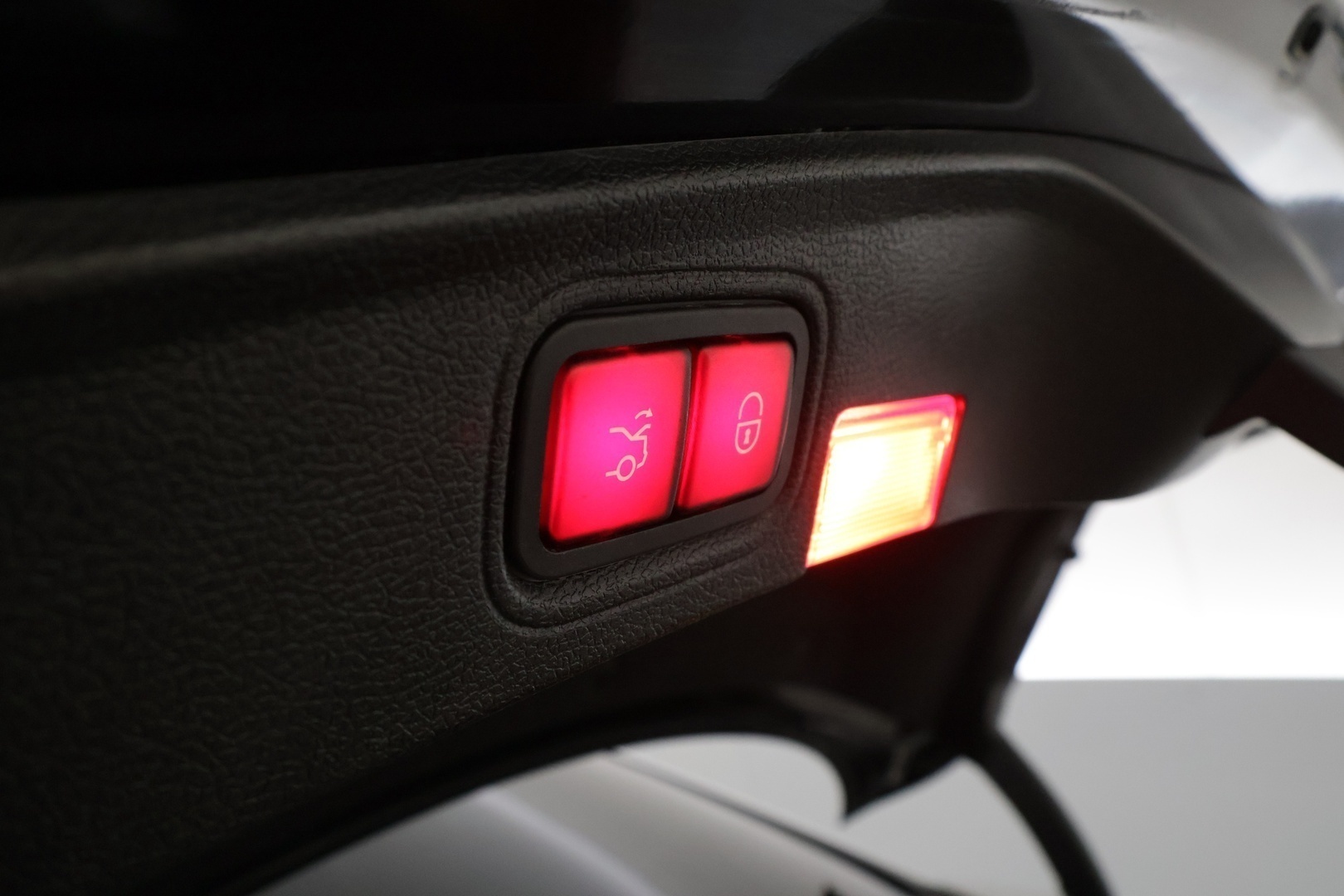 MERCEDES-BENZ C 2016