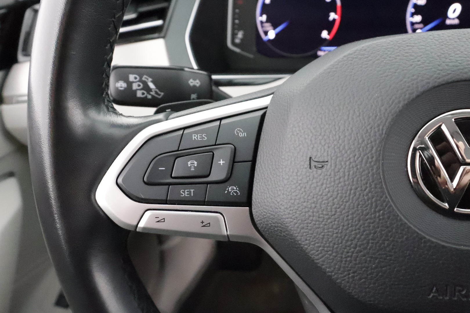 VOLKSWAGEN Passat 2020