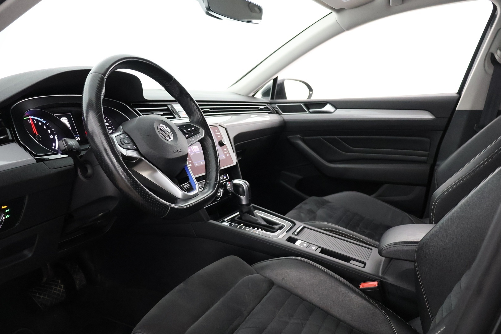 VOLKSWAGEN Passat 2020