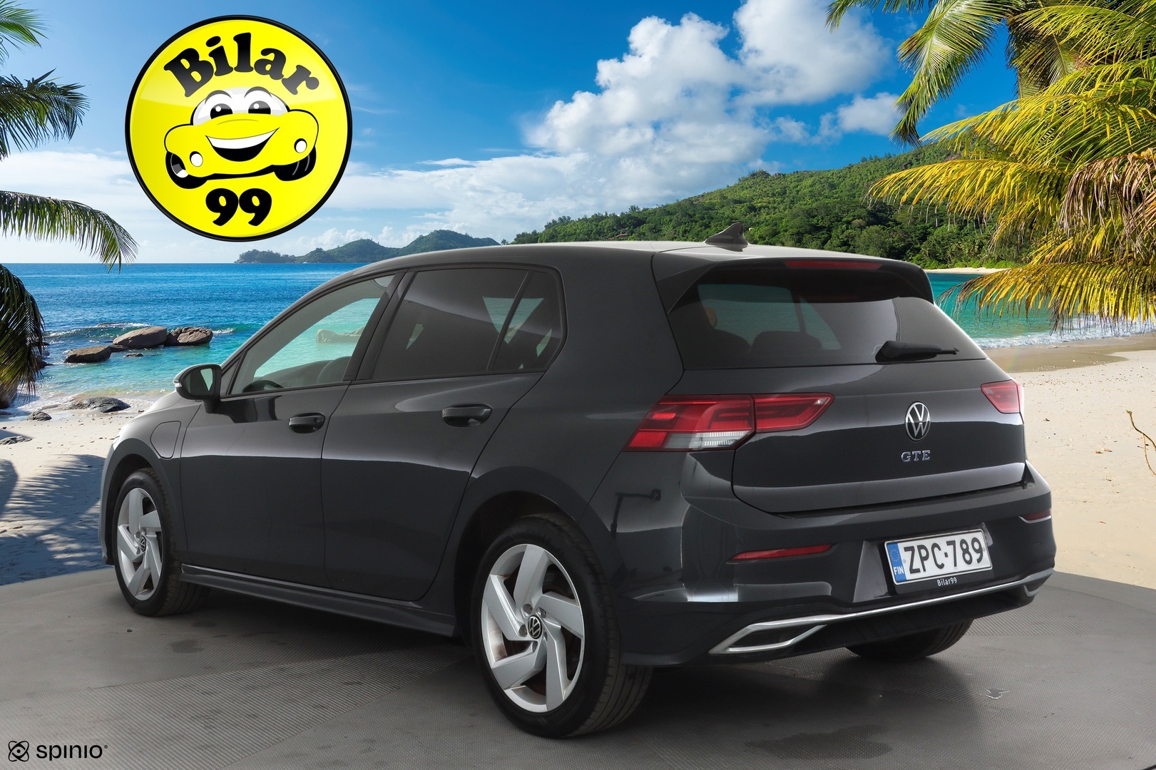 VOLKSWAGEN Golf 2023