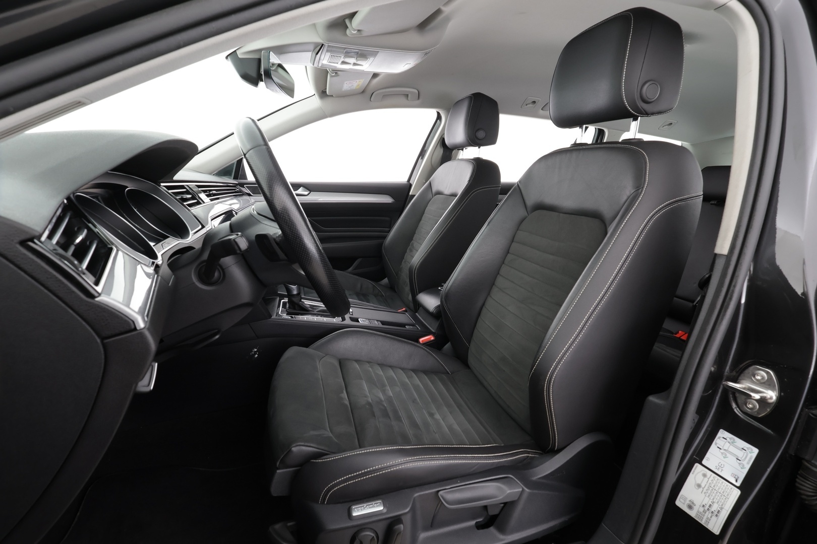 VOLKSWAGEN Passat 2021