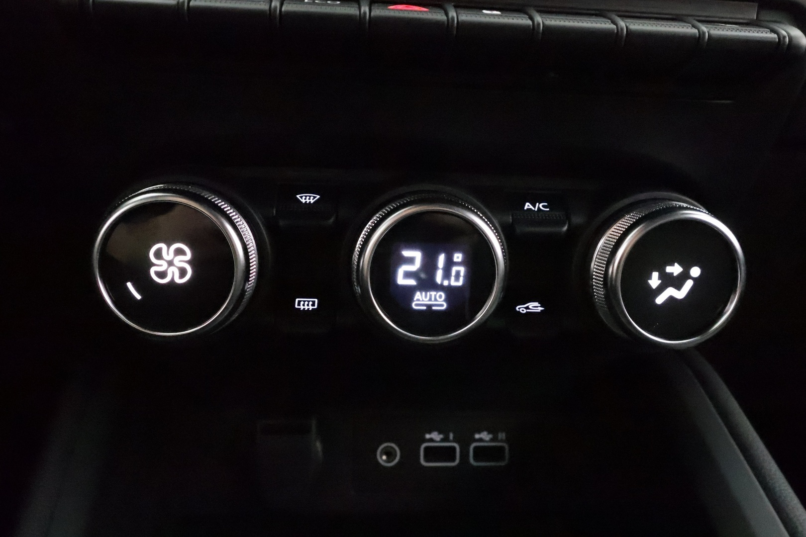 MITSUBISHI Colt 2026
