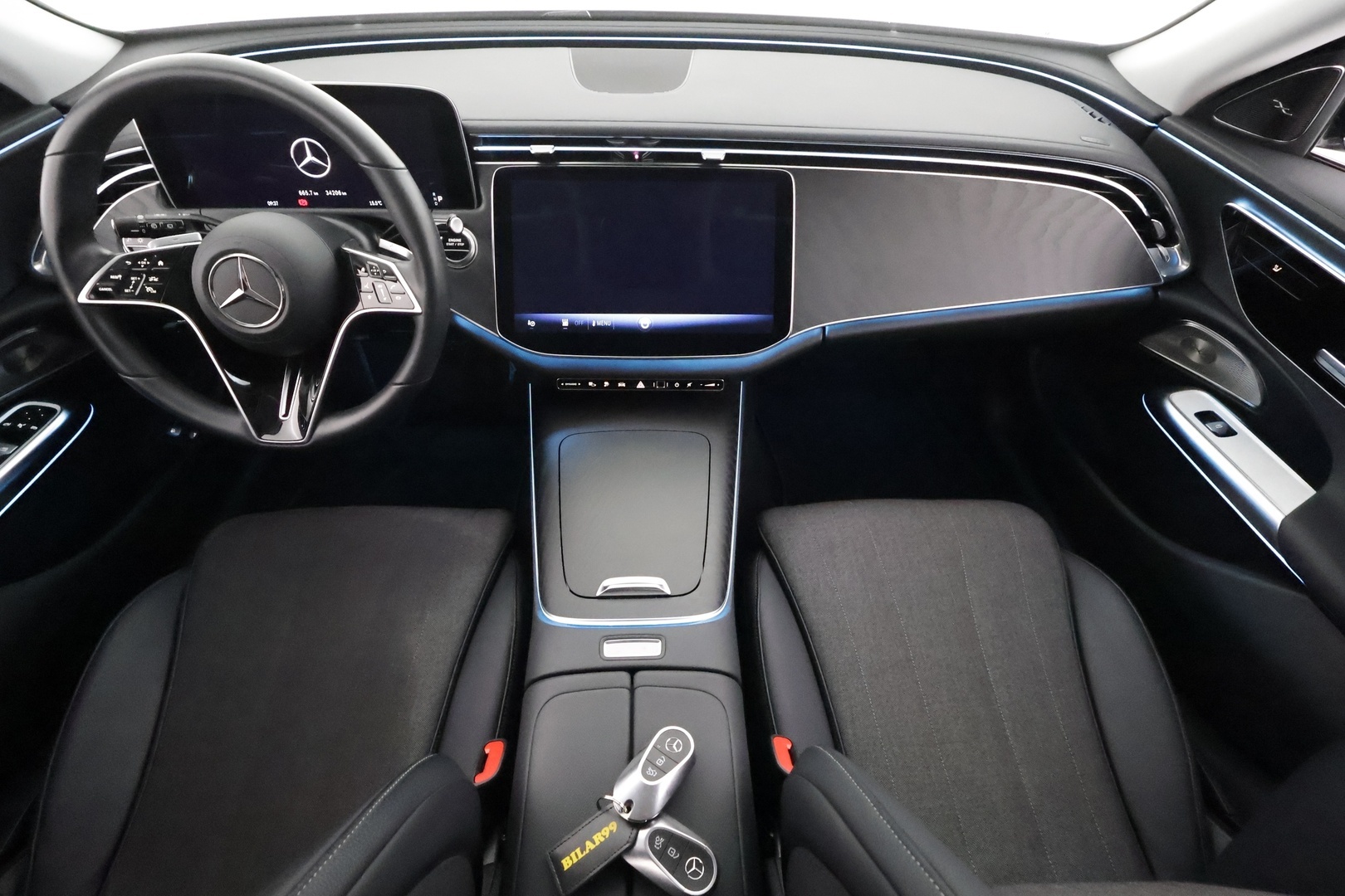 MERCEDES-BENZ E 2025