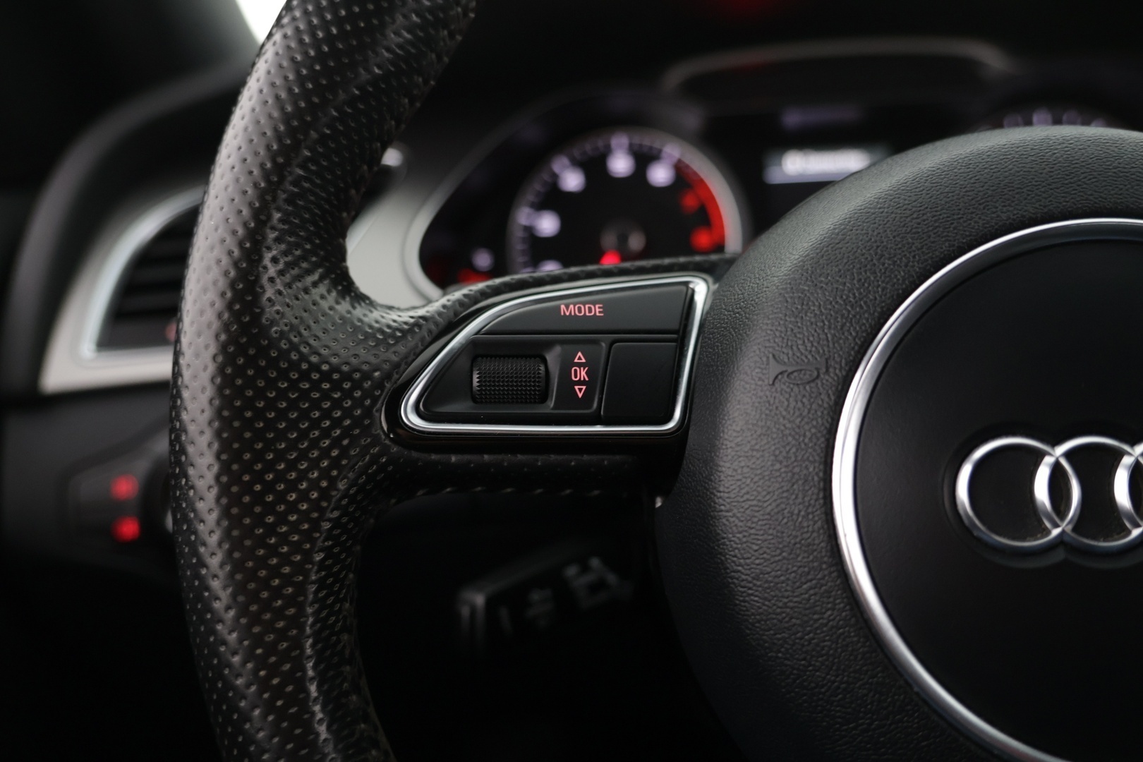 AUDI A4 2012