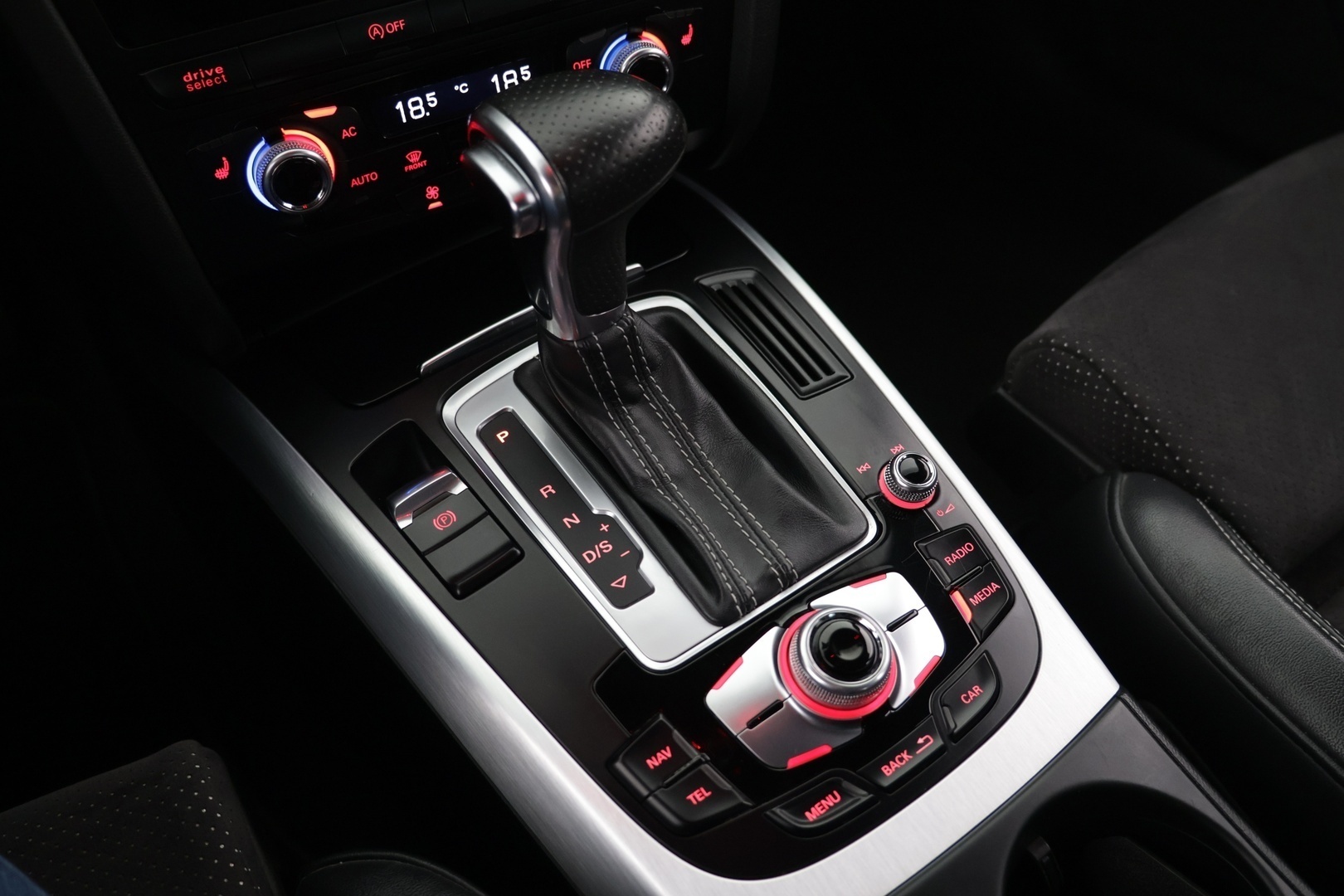 AUDI A4 2012