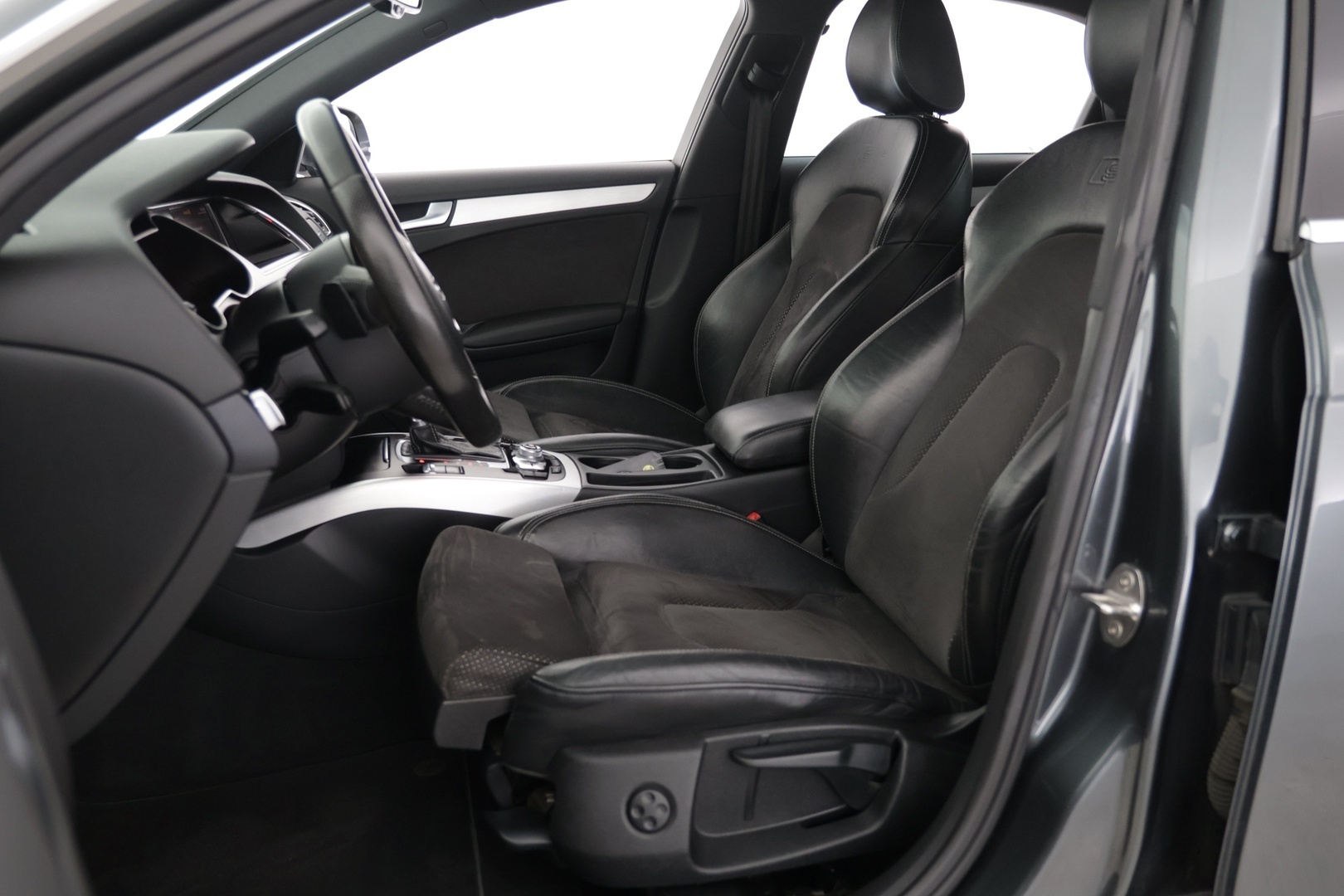 AUDI A4 2012