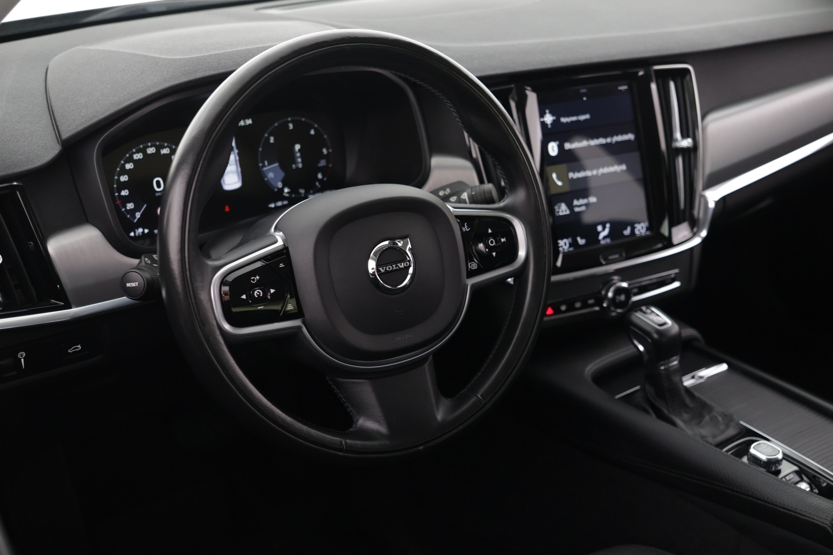 VOLVO S90 2019