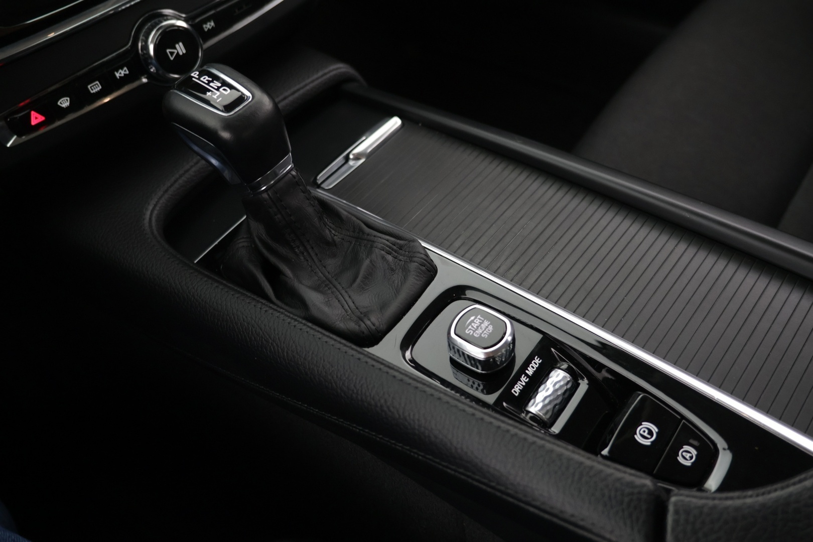 VOLVO S90 2019