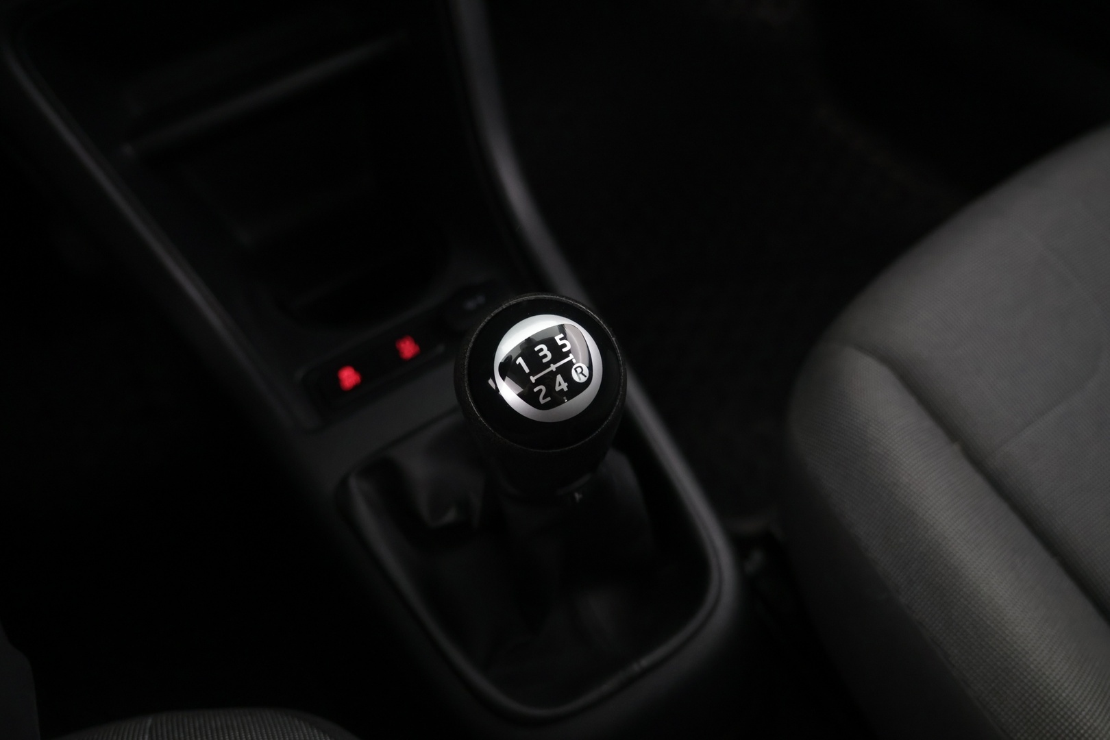VOLKSWAGEN up! 2015