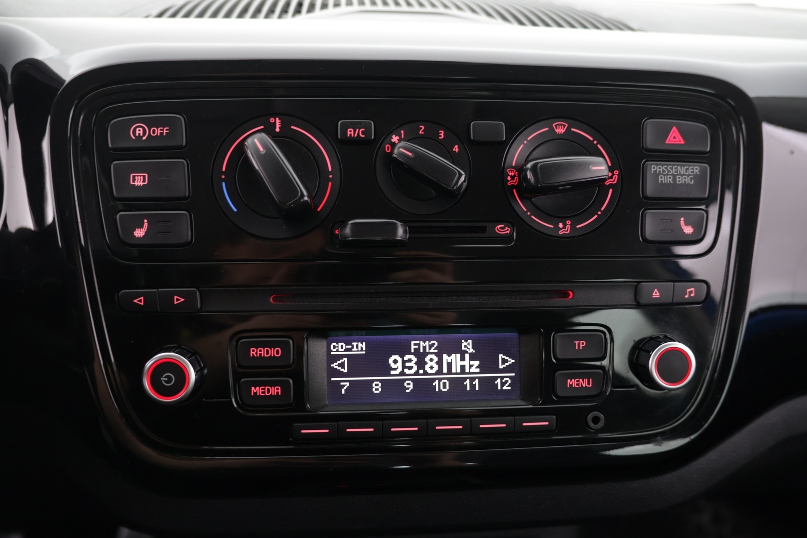 VOLKSWAGEN up! 2015