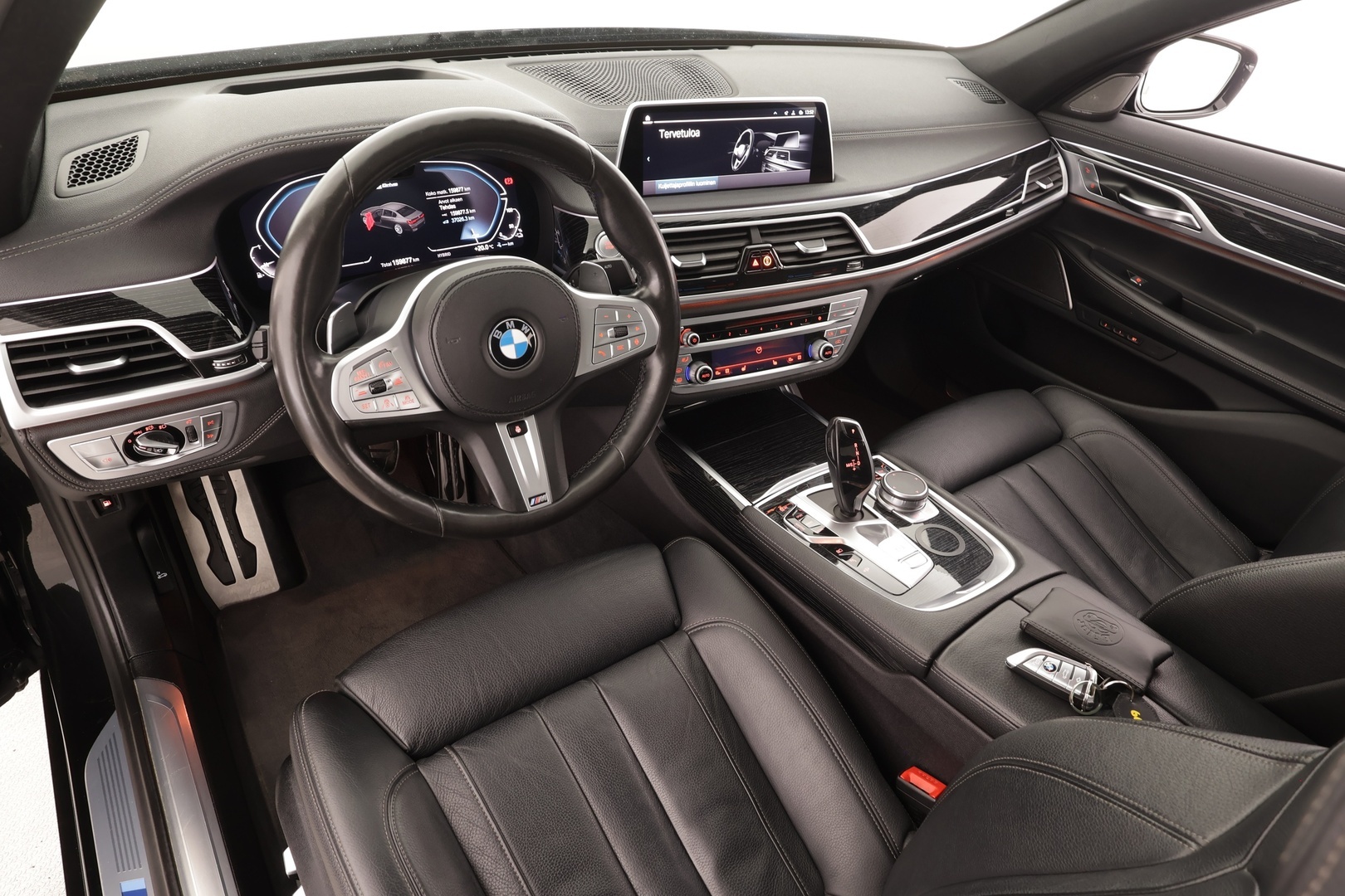 BMW 745 2020