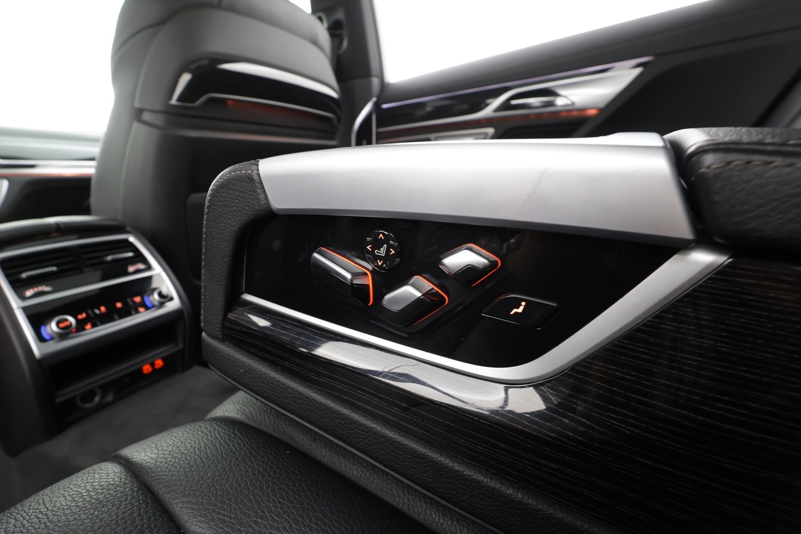 BMW 745 2020