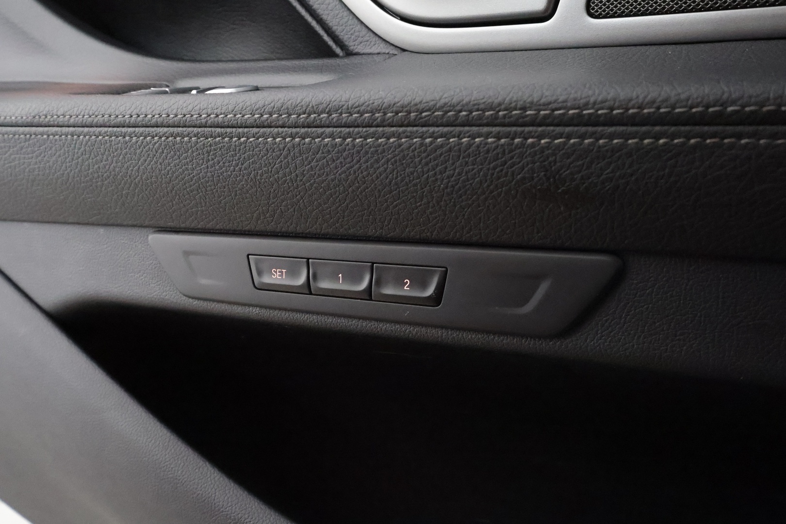 BMW 745 2020