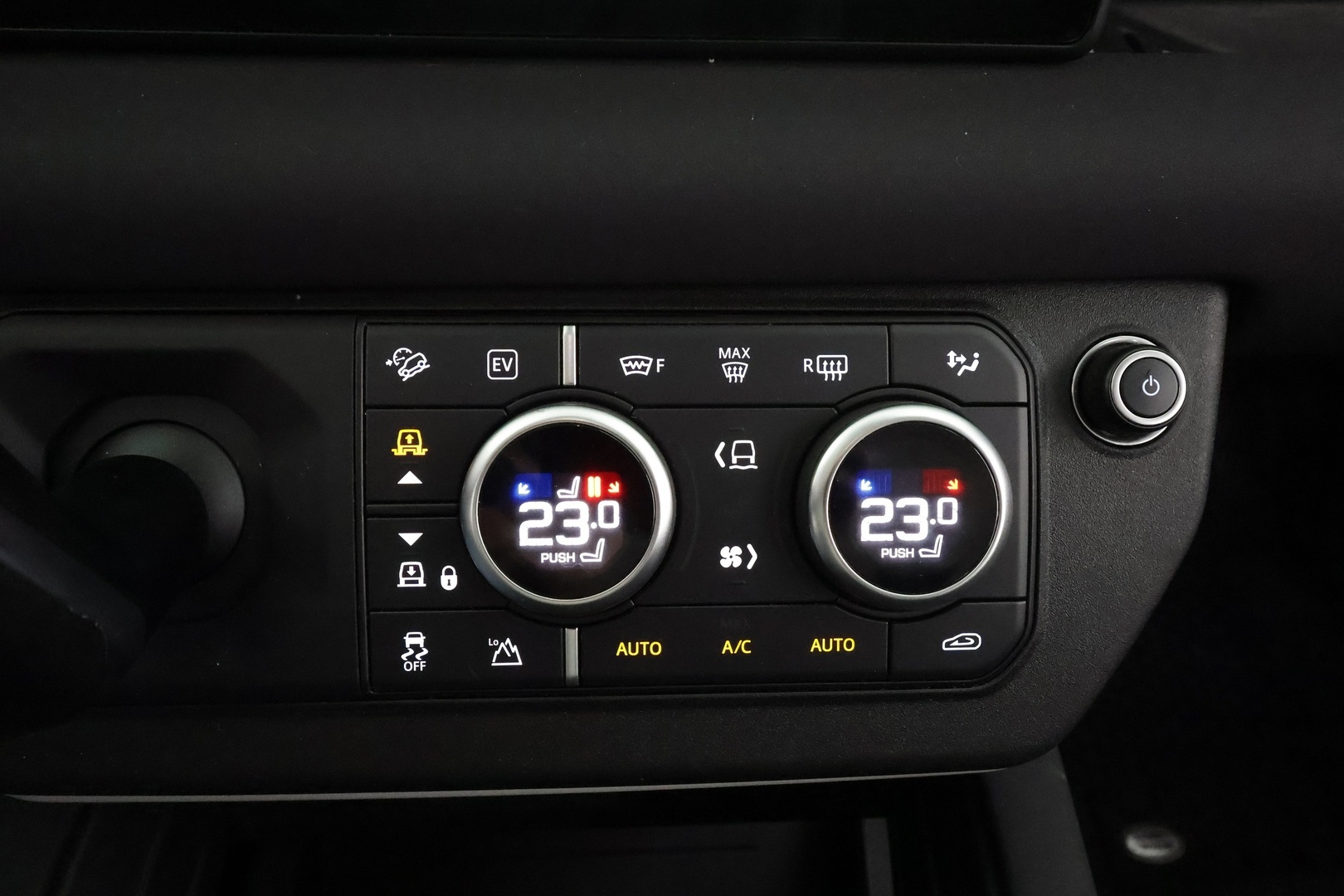 LAND ROVER Defender 2022