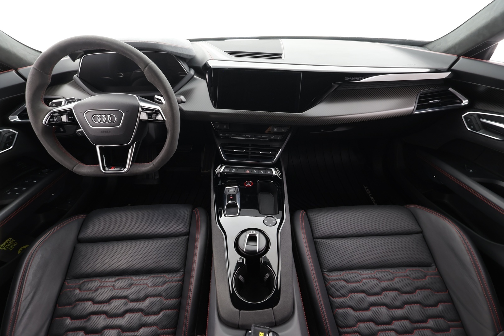 AUDI E-TRON GT RS 2022