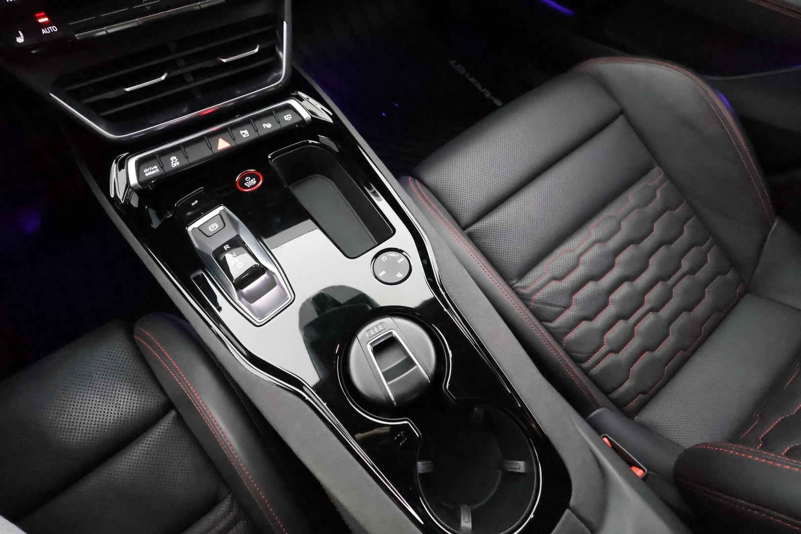 AUDI E-TRON GT RS 2022