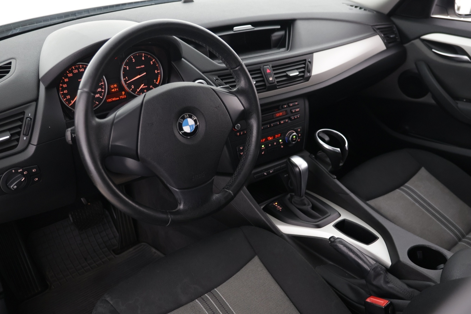 BMW X1 2012
