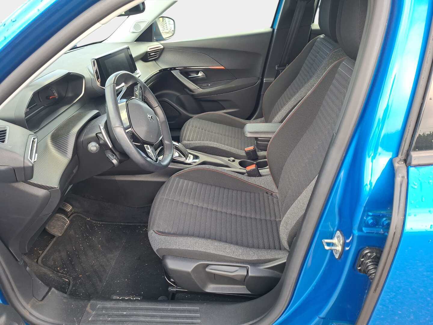 PEUGEOT 2008 2021