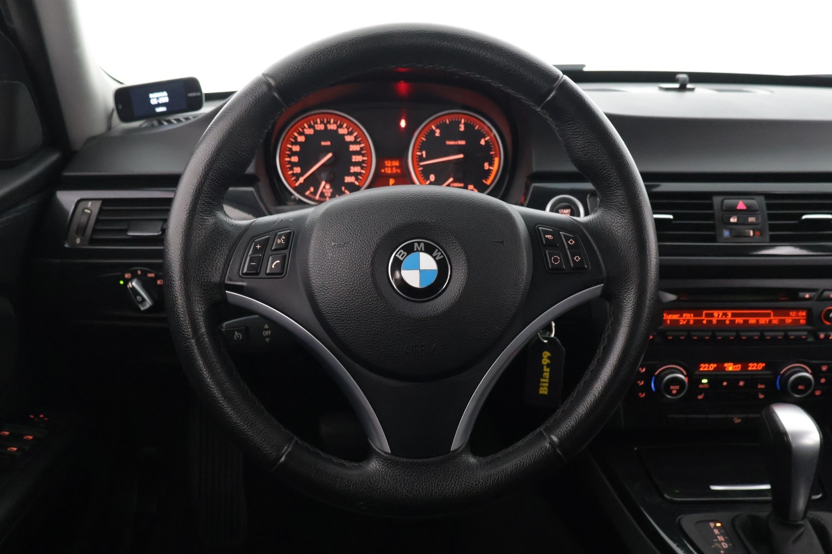 BMW 330 2010