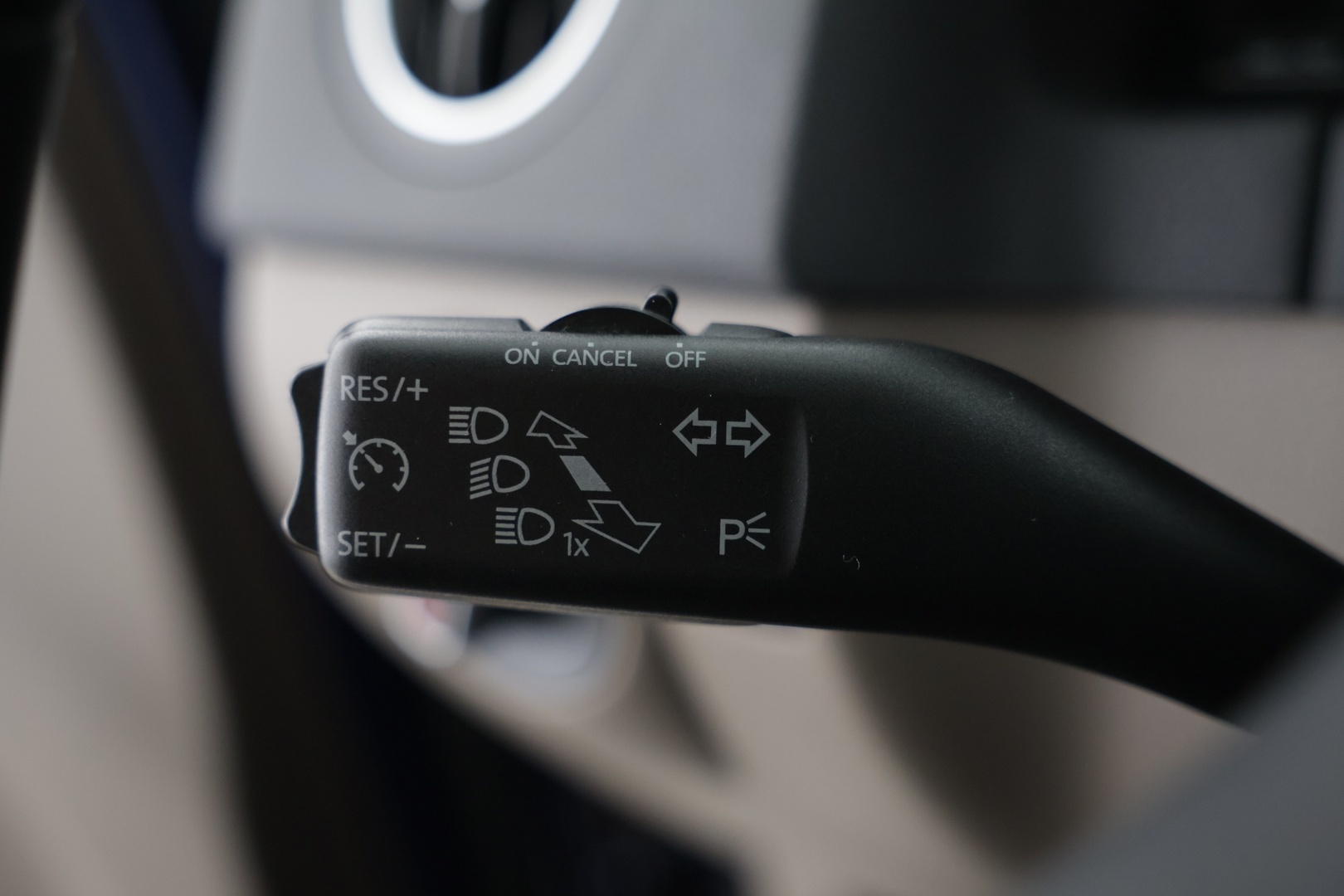 VOLKSWAGEN Golf Plus 2012