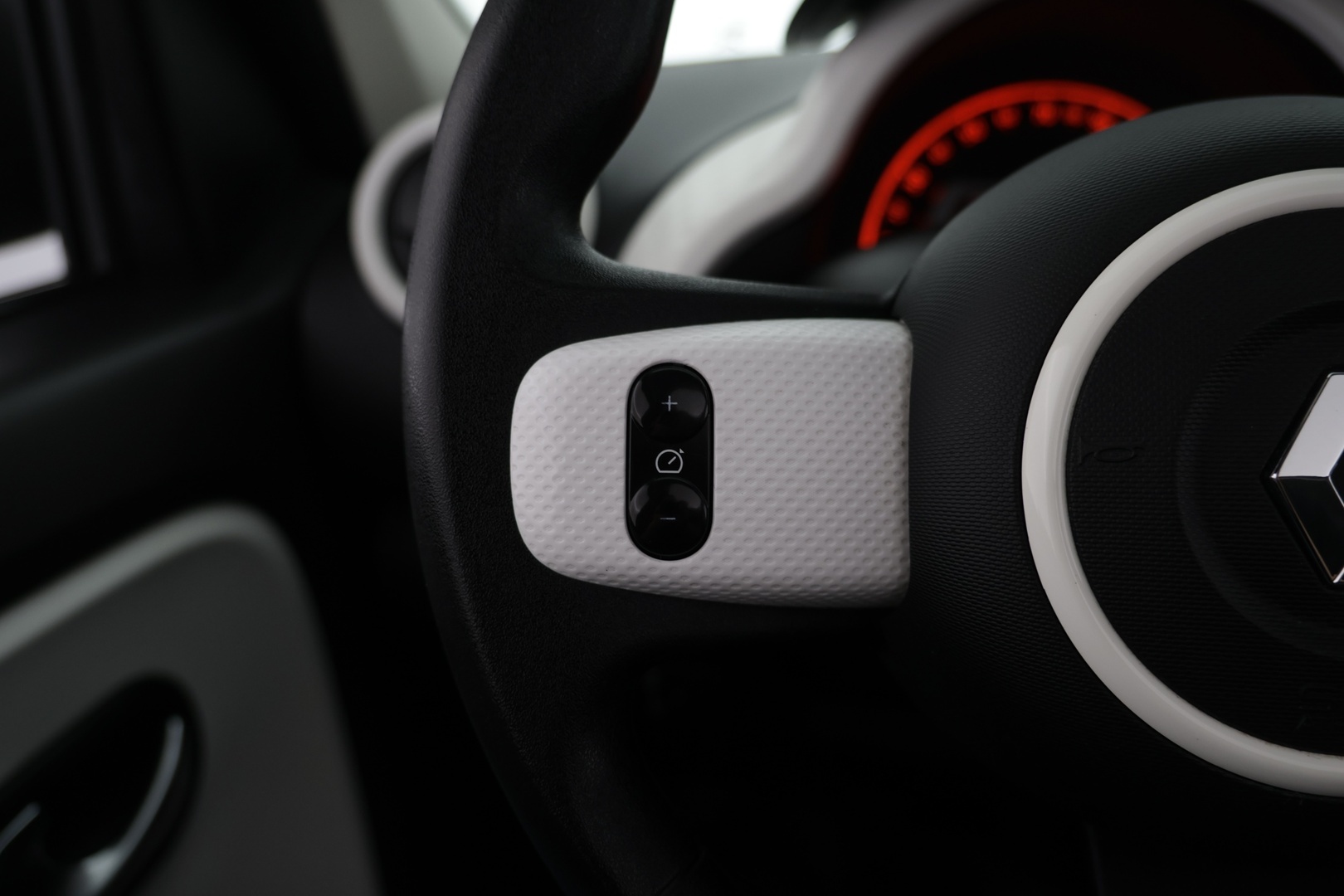 RENAULT Twingo 2015