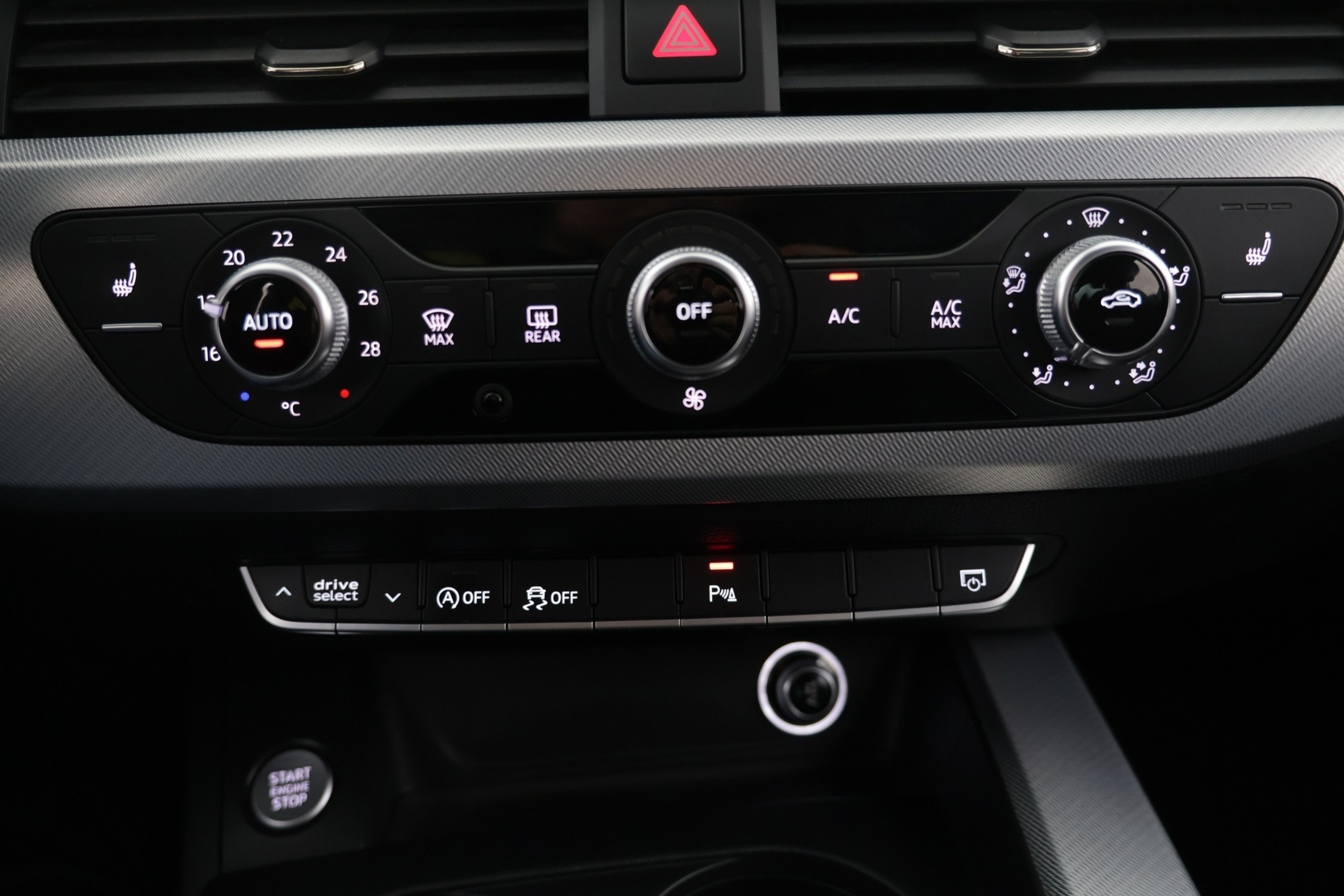AUDI A4 2016