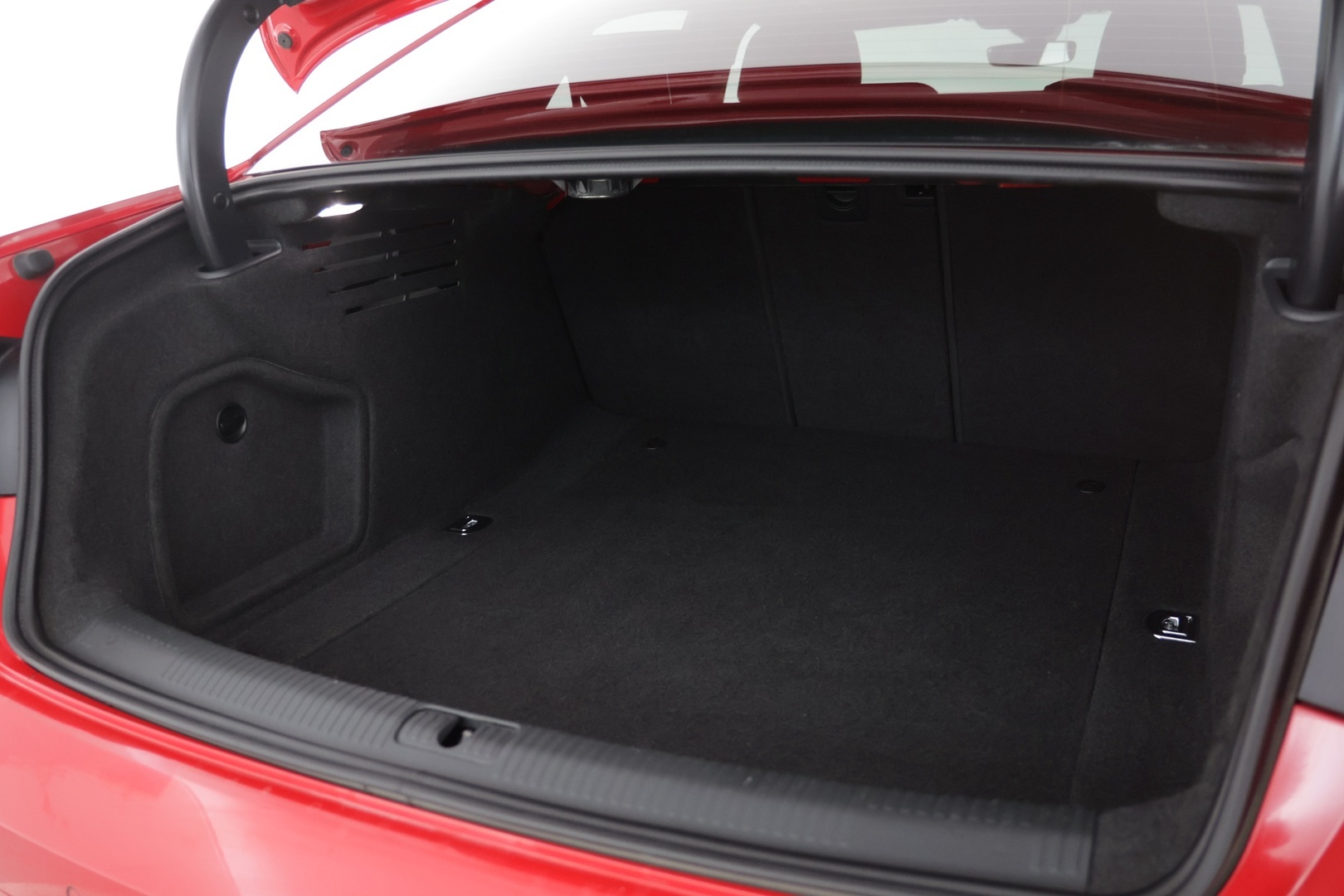 AUDI A4 2016