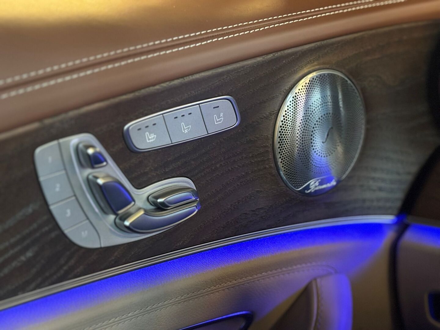 MERCEDES-BENZ E 2017