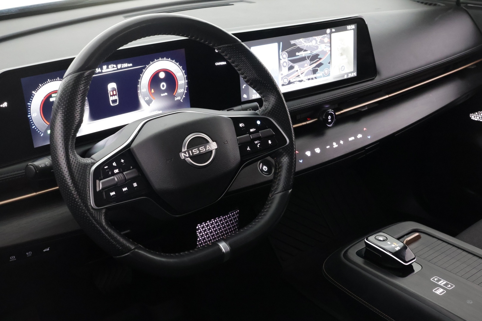 NISSAN Ariya 2023