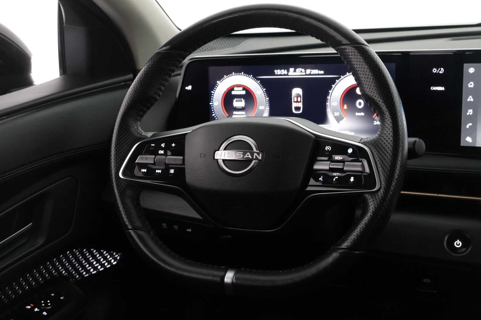 NISSAN Ariya 2023