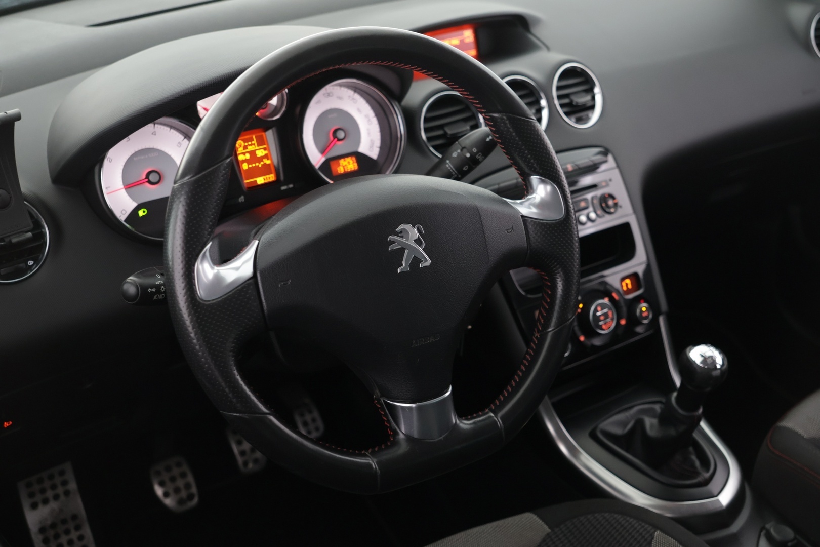 PEUGEOT 308 2013
