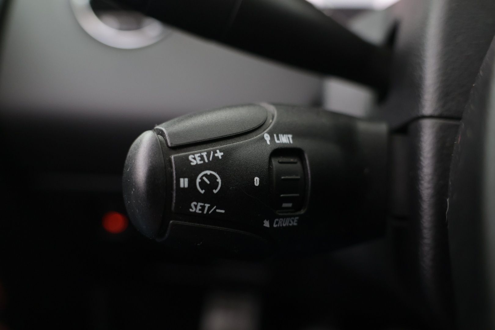 PEUGEOT 308 2013