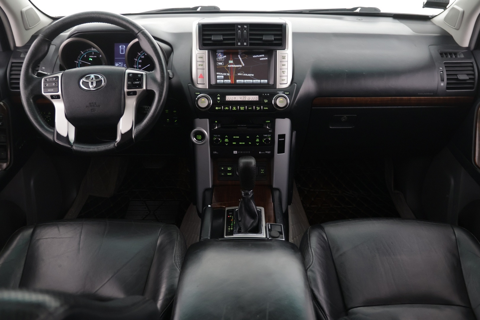 TOYOTA Land Cruiser 2010
