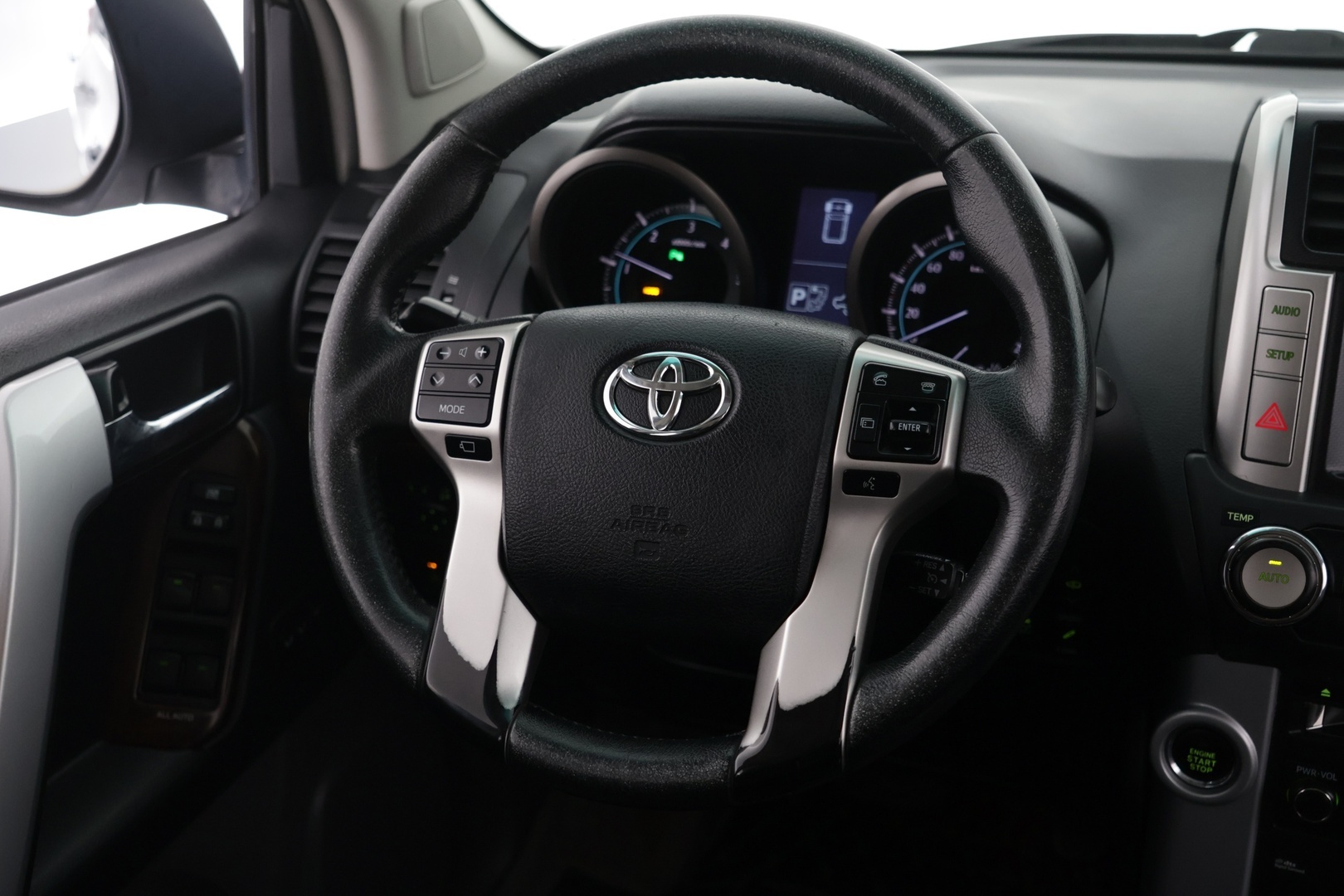 TOYOTA Land Cruiser 2010