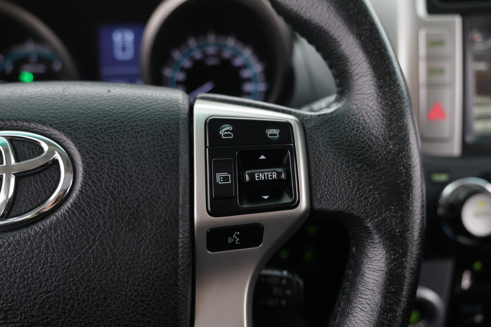 TOYOTA Land Cruiser 2010