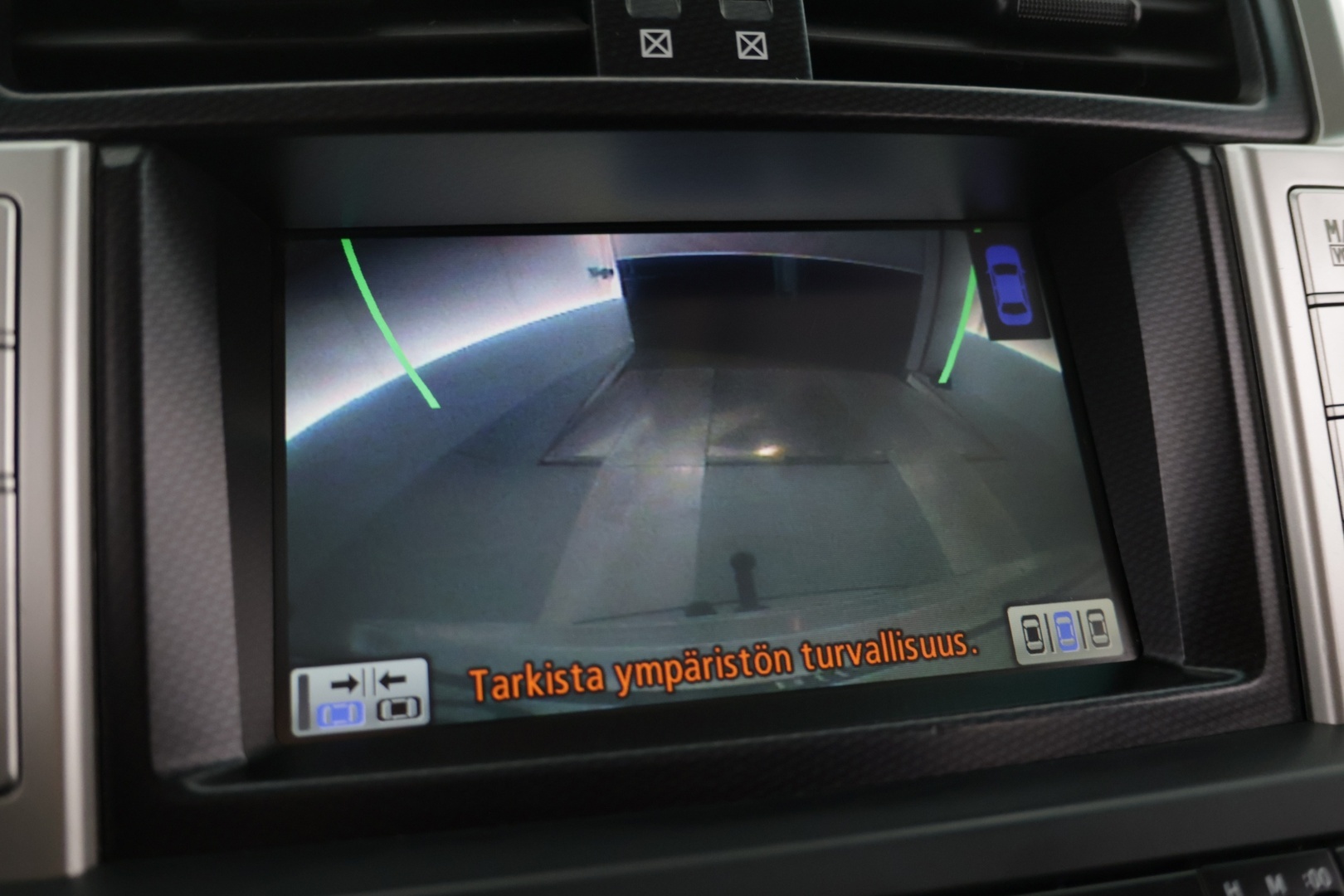 TOYOTA Land Cruiser 2010