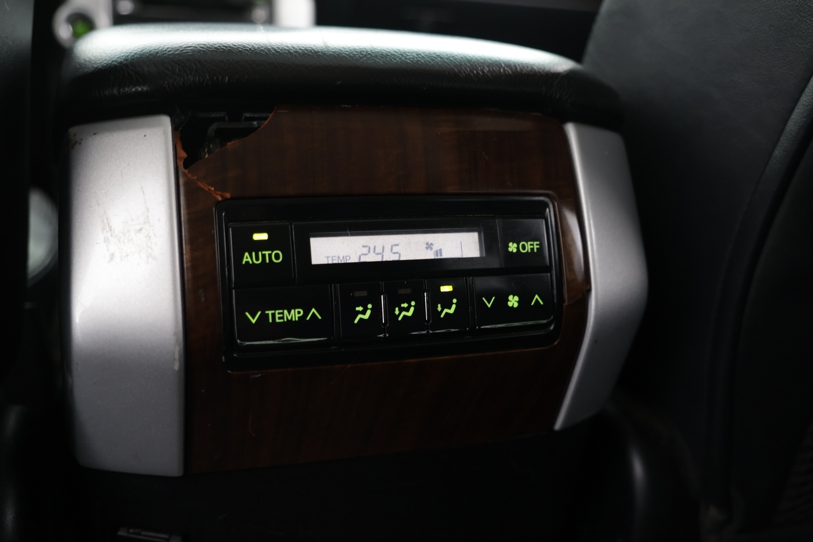 TOYOTA Land Cruiser 2010