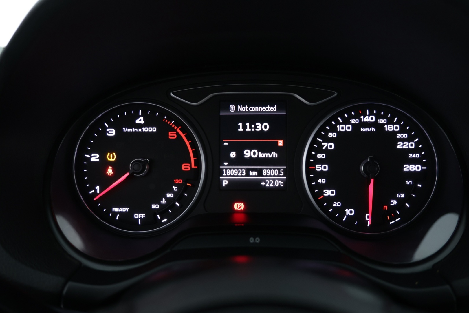 AUDI Q2 2017
