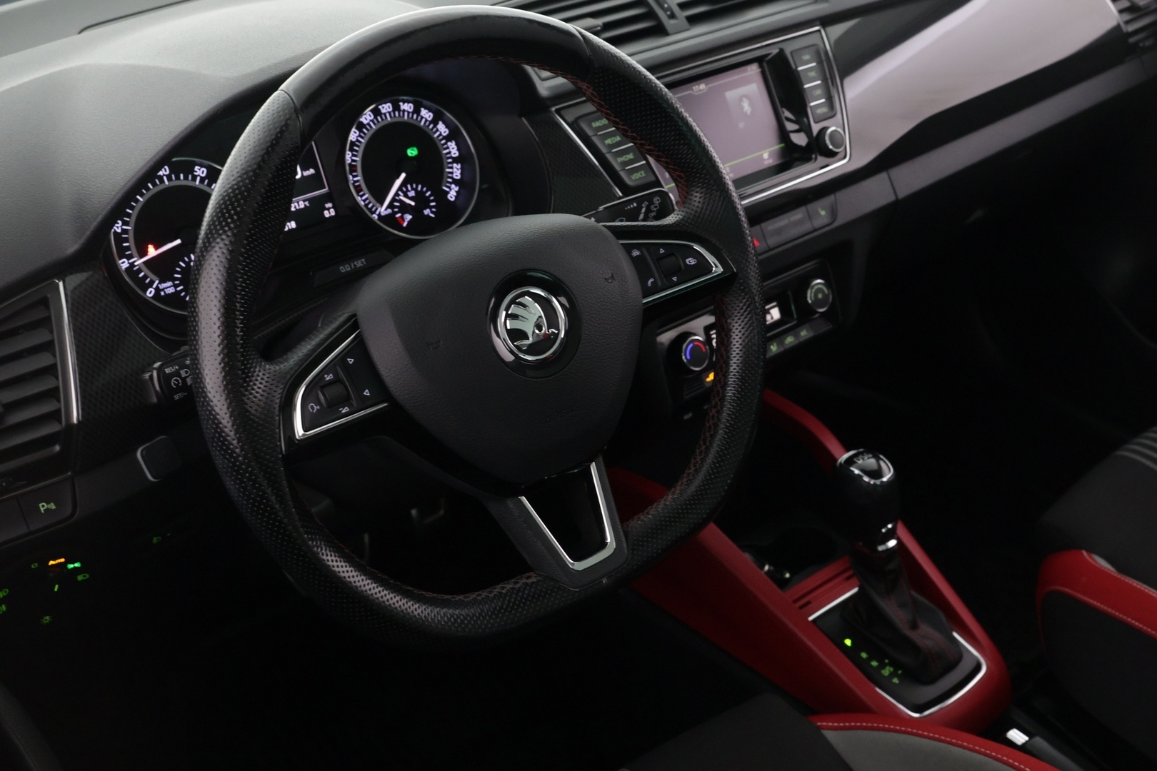 SKODA Fabia 2015