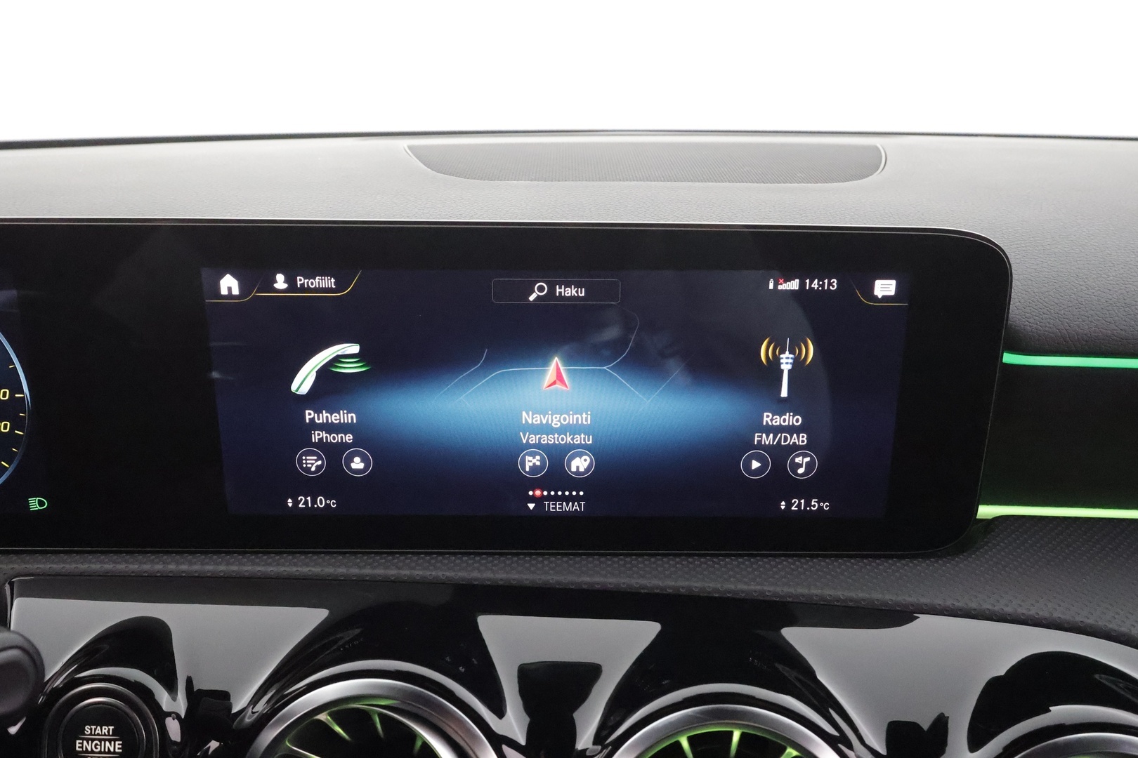 MERCEDES-BENZ A 2022