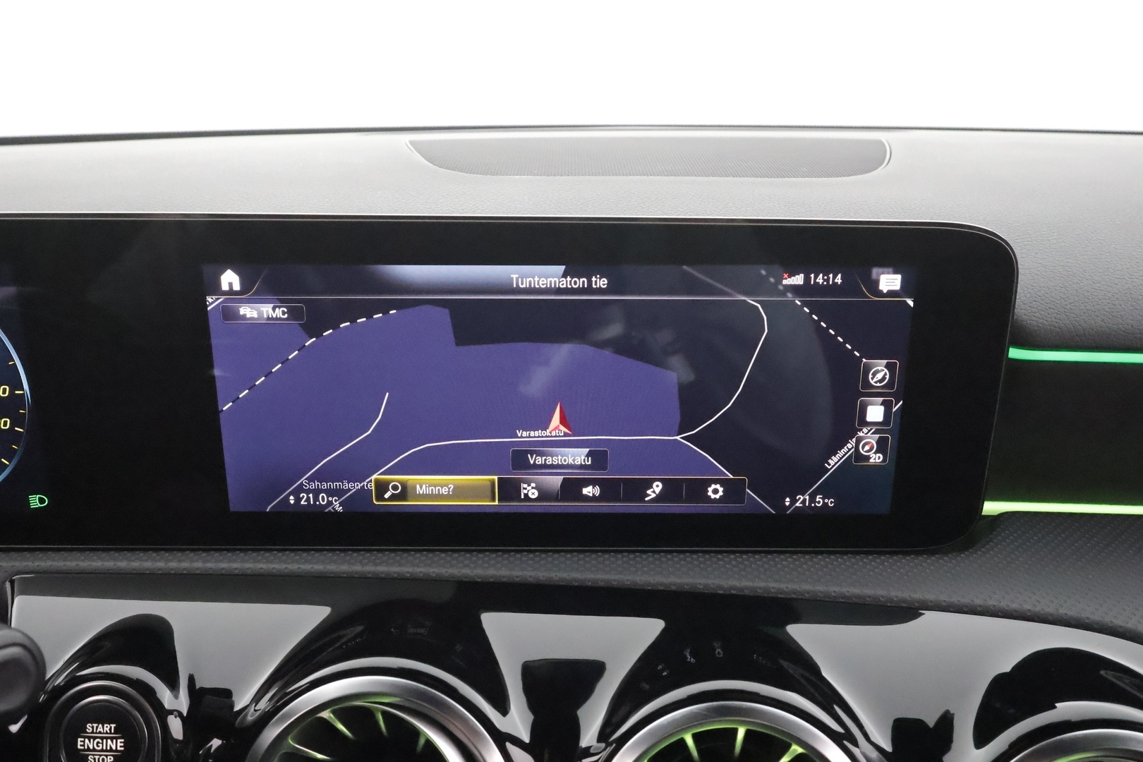 MERCEDES-BENZ A 2022