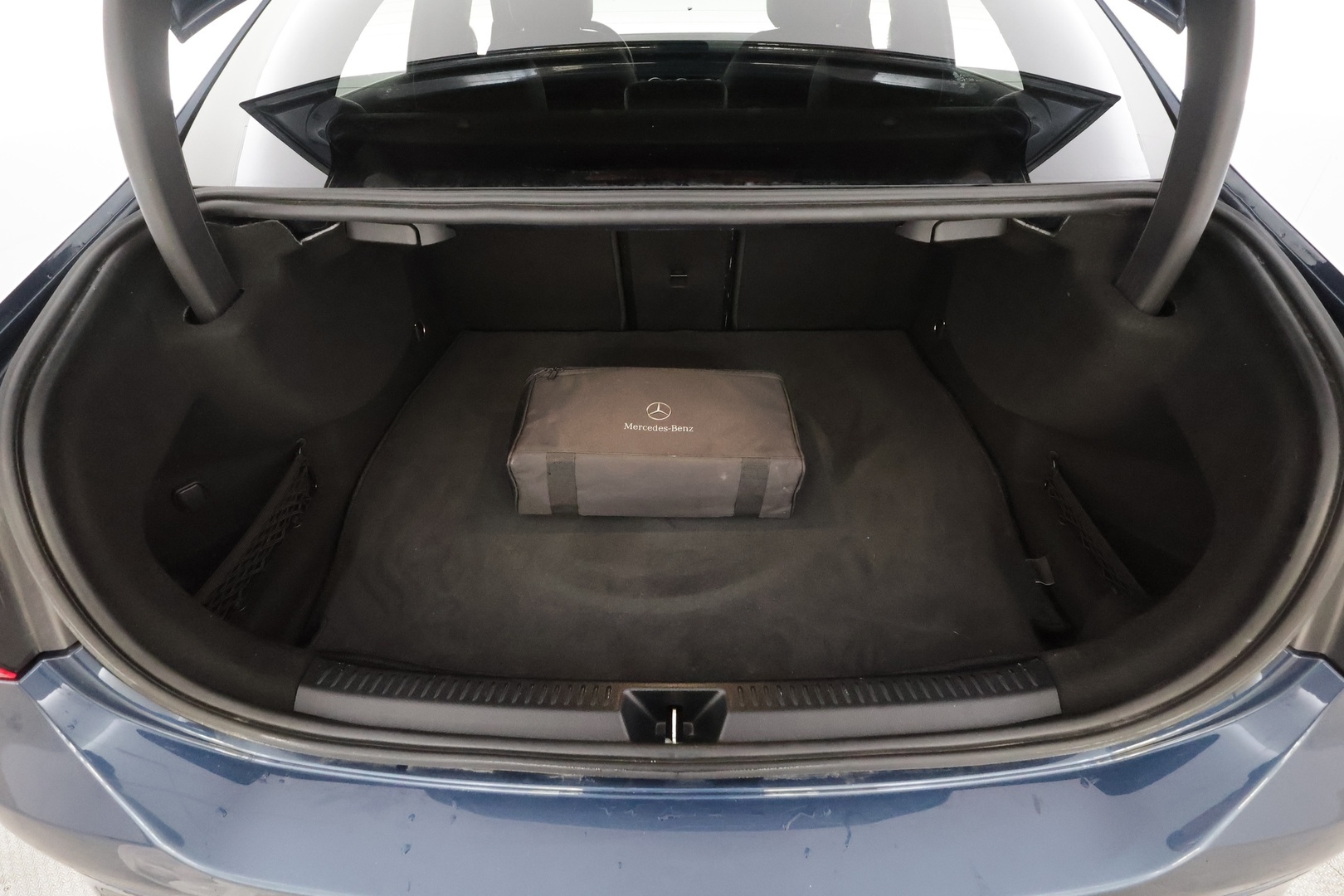 MERCEDES-BENZ A 2022