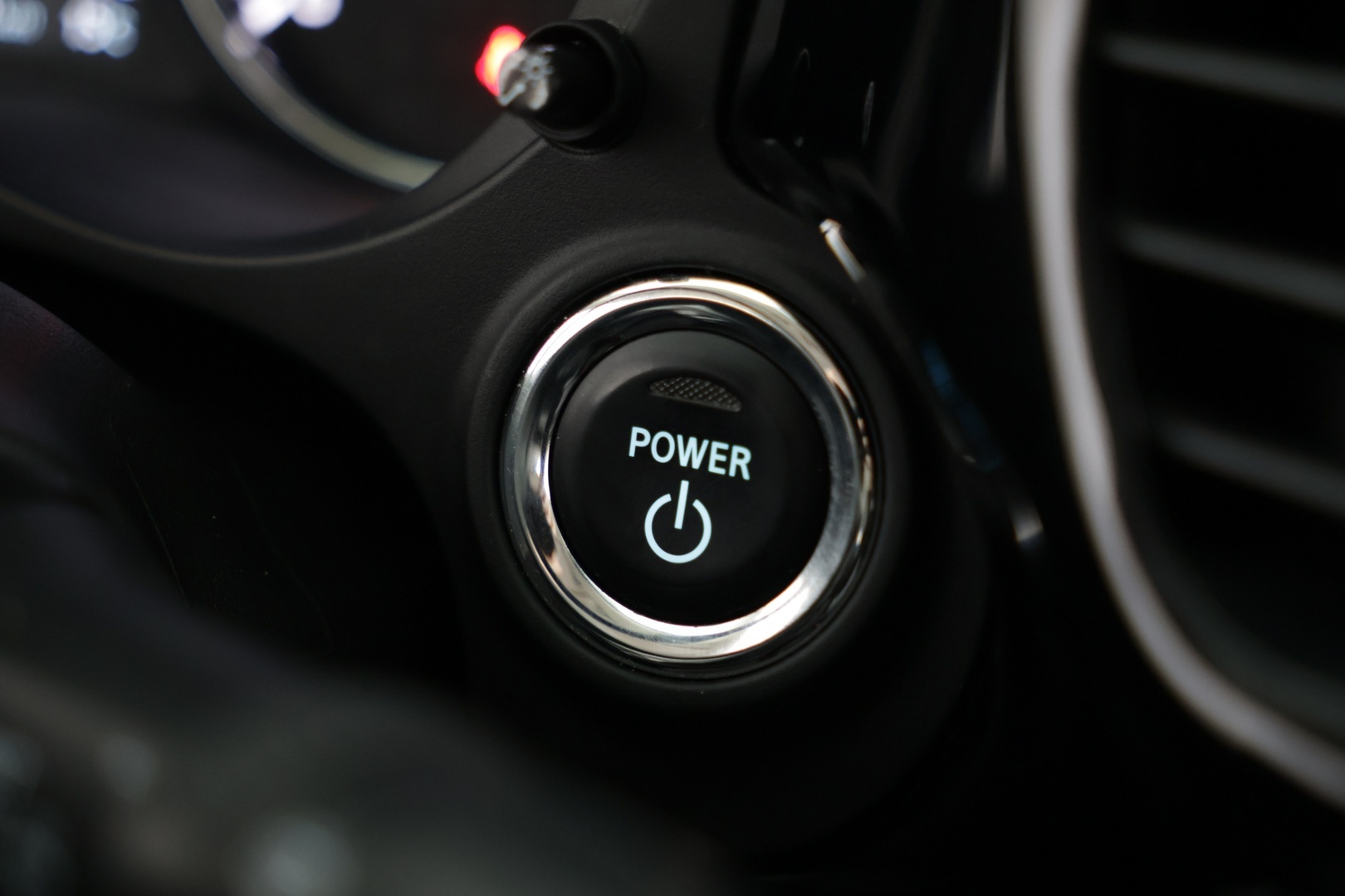 MITSUBISHI OUTLANDER PHEV 2016