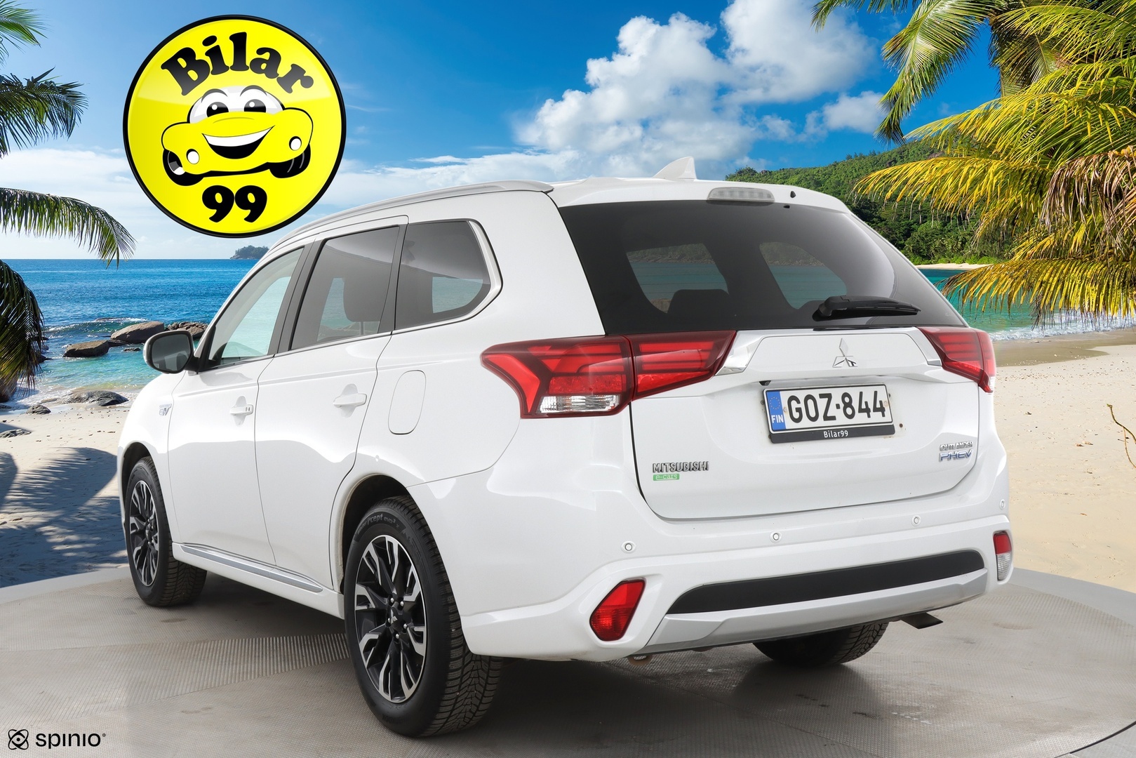 MITSUBISHI OUTLANDER PHEV 2016