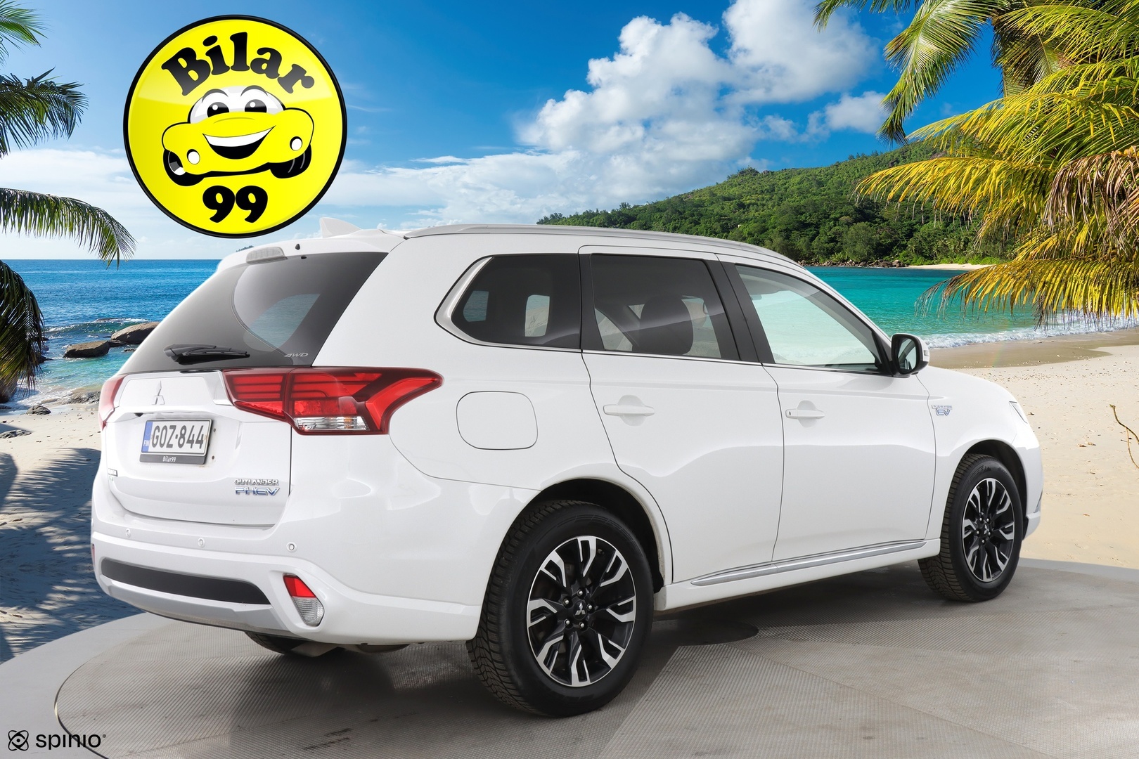 MITSUBISHI OUTLANDER PHEV 2016