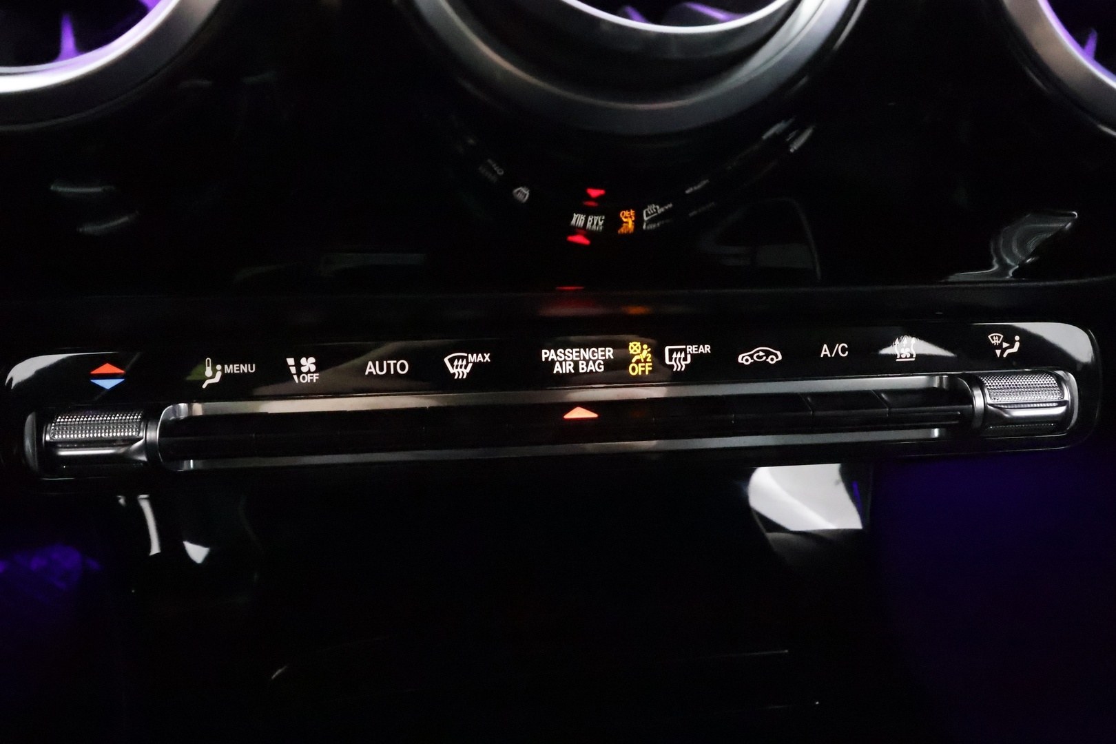 MERCEDES-BENZ CLA 2023