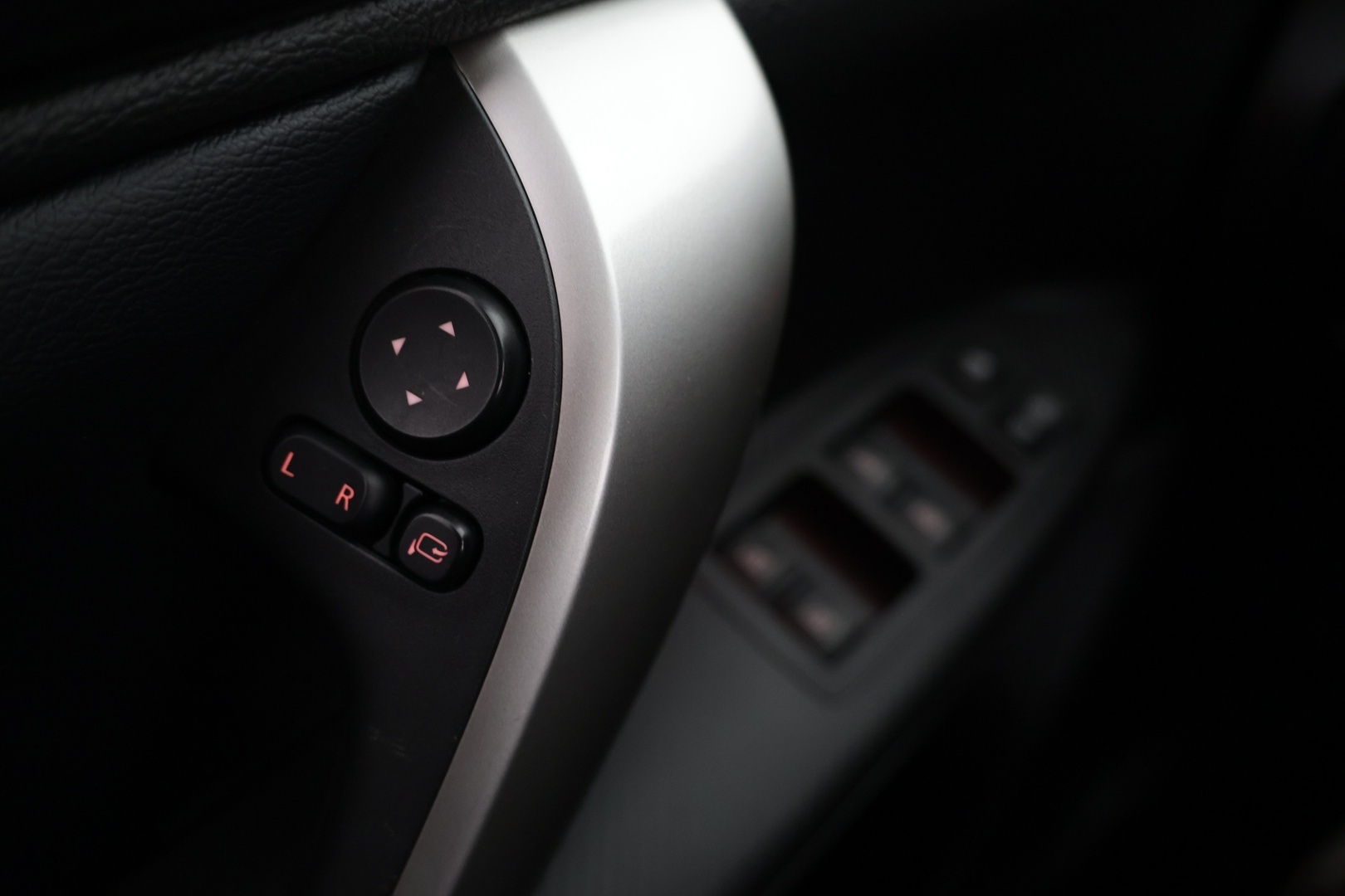 MITSUBISHI Eclipse 2025